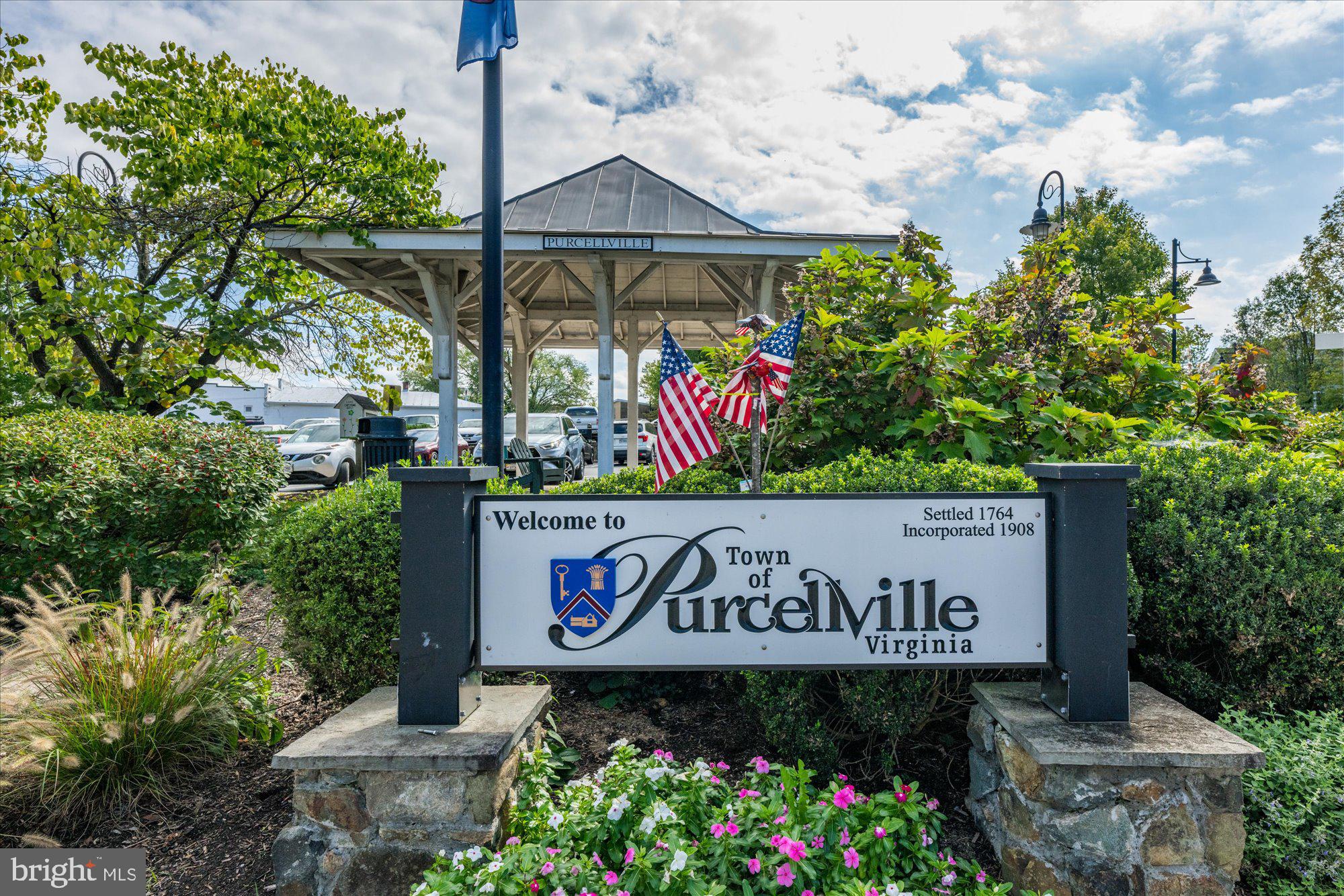 WRIGHT FARM - Residential