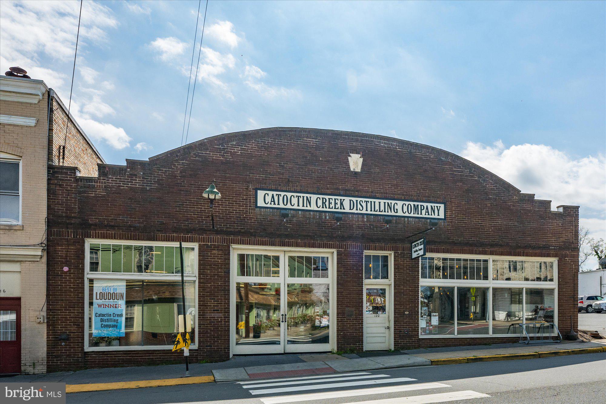 WRIGHT FARM - Residential