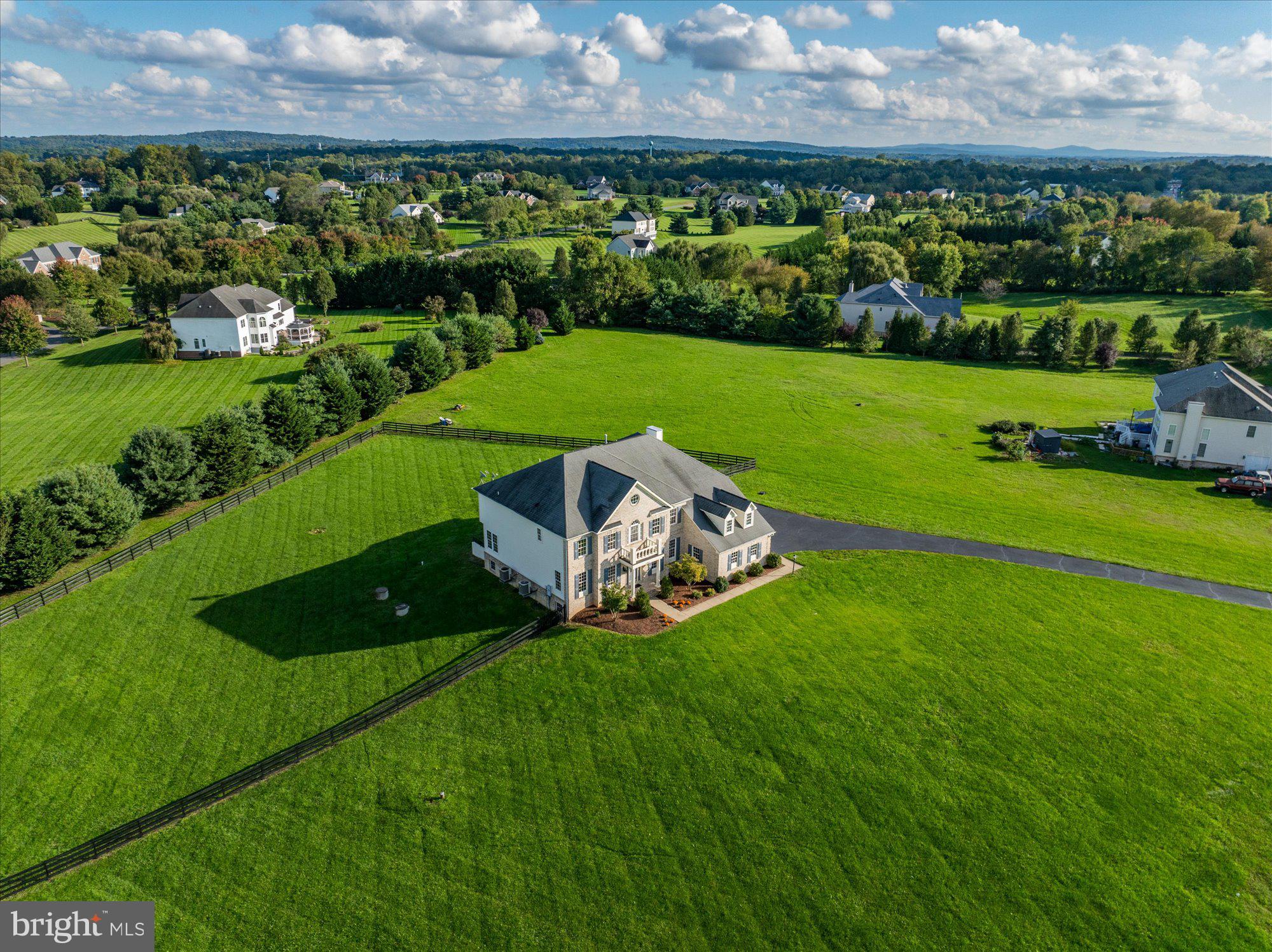 WRIGHT FARM - Residential