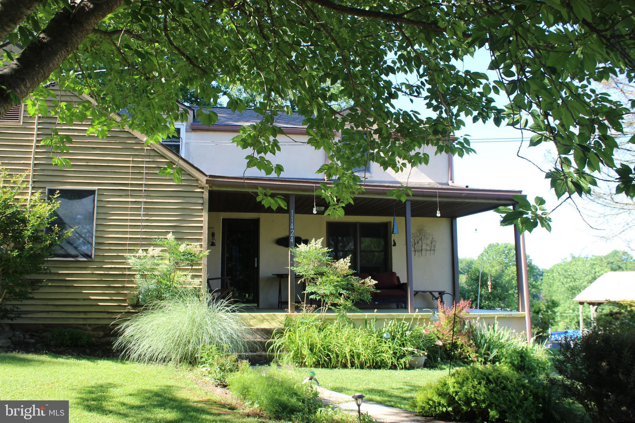 country living at its best 1 acre dead end rd backs to Liberty watershed. 3 br 1 ba . granite counter tops maple cabinets hard wood floors new water heater and furnace