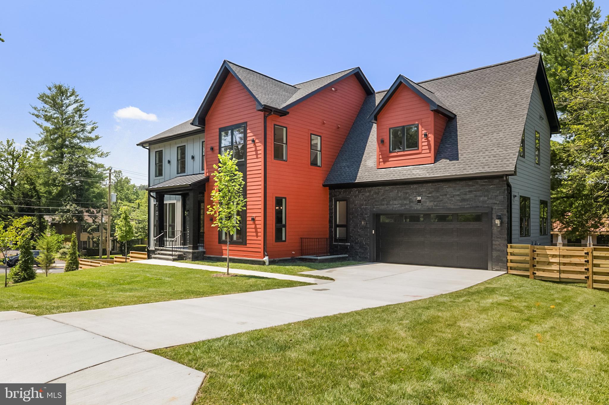 RAYMONDALE - Residential