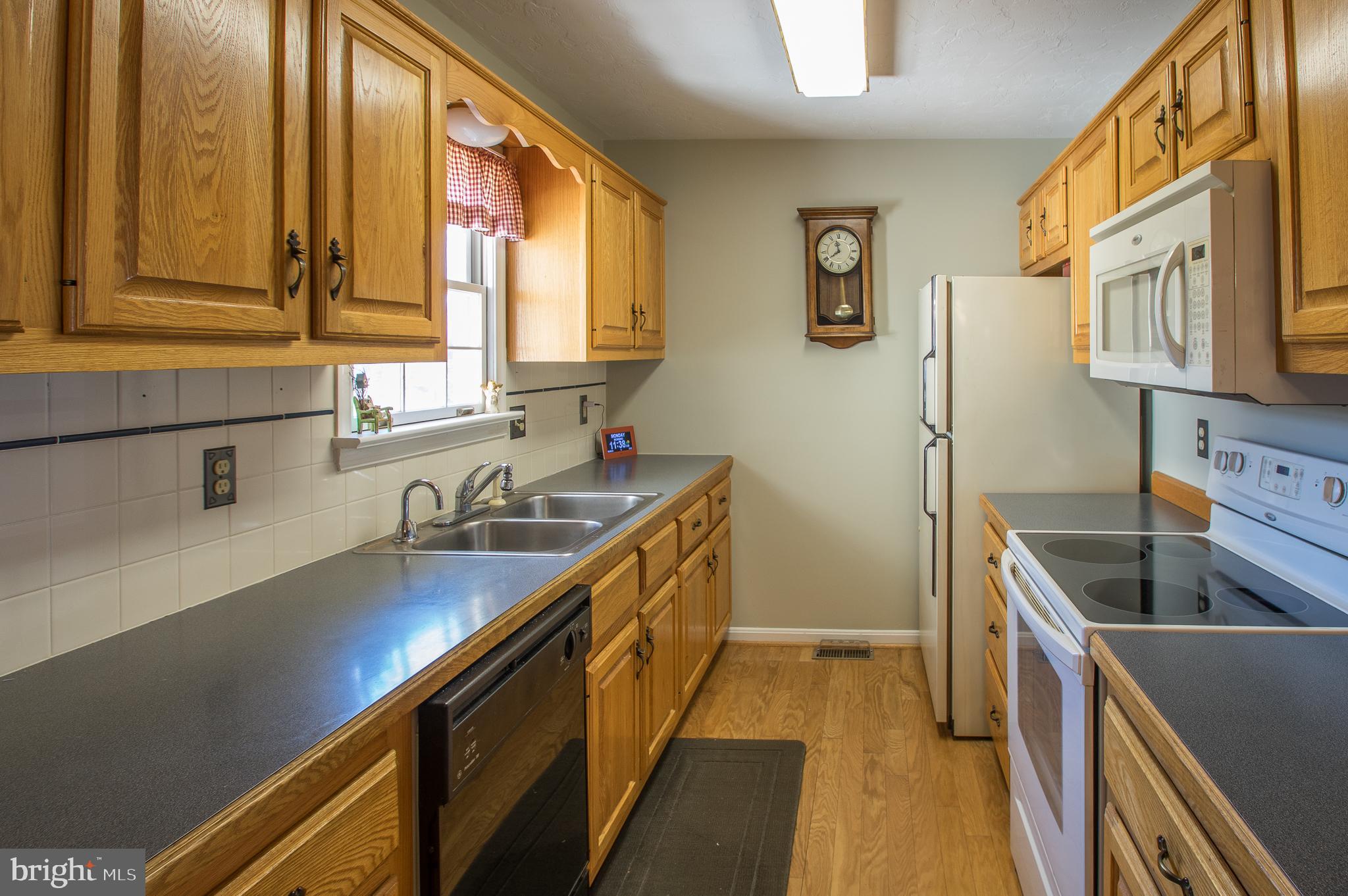 MEADOWVIEW ESTATES - Residential