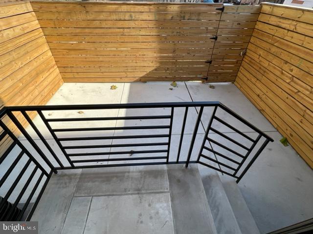 POINT BREEZE - Residential Lease