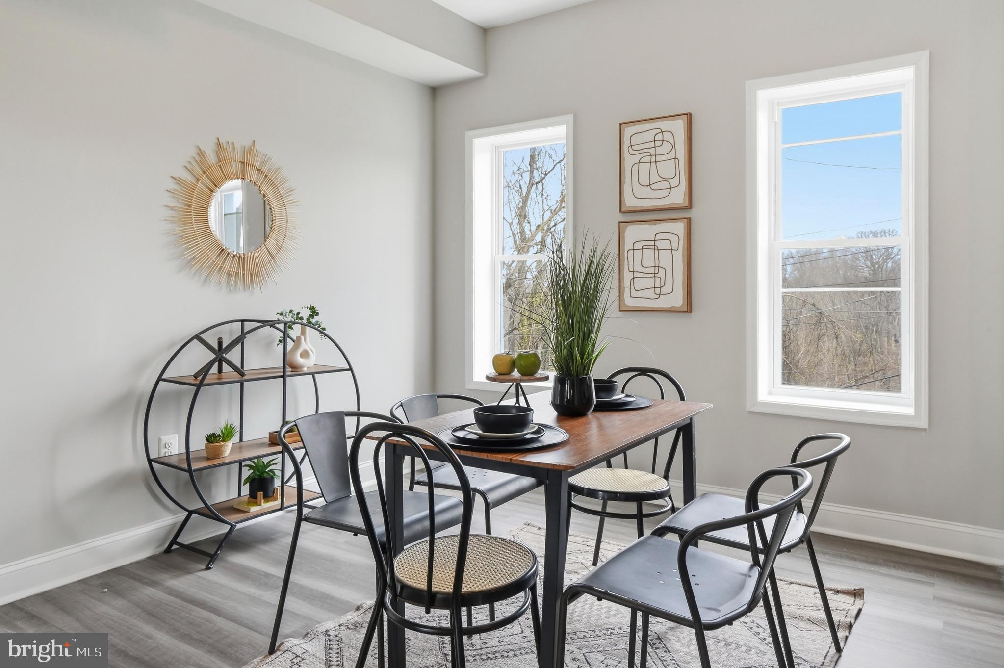 PARK CIRCLE - Residential