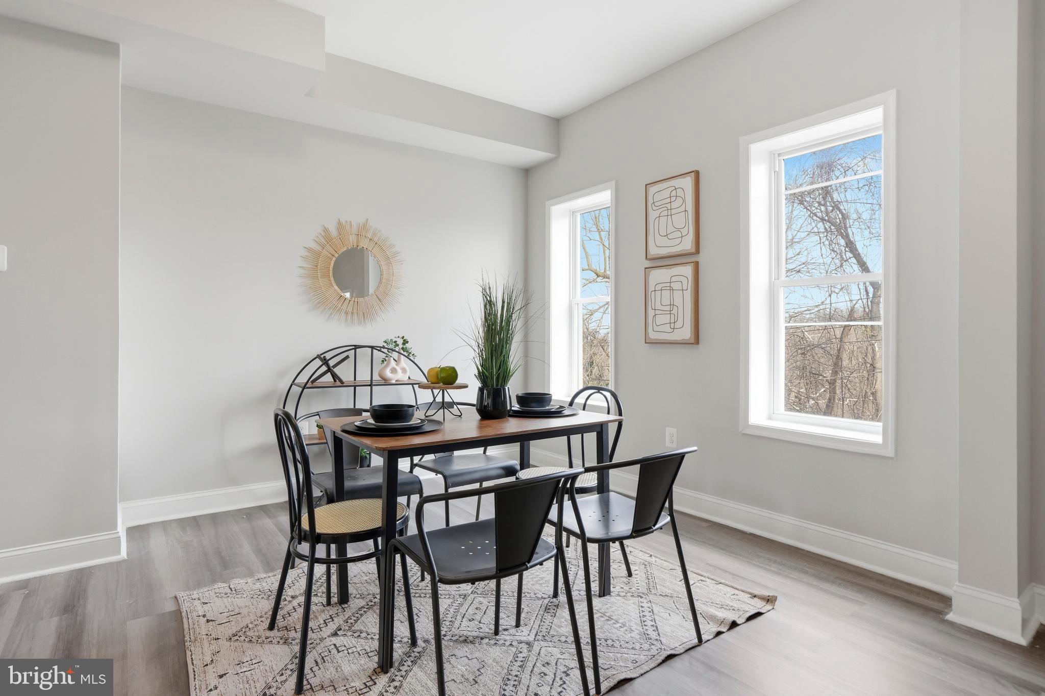 PARK CIRCLE - Residential