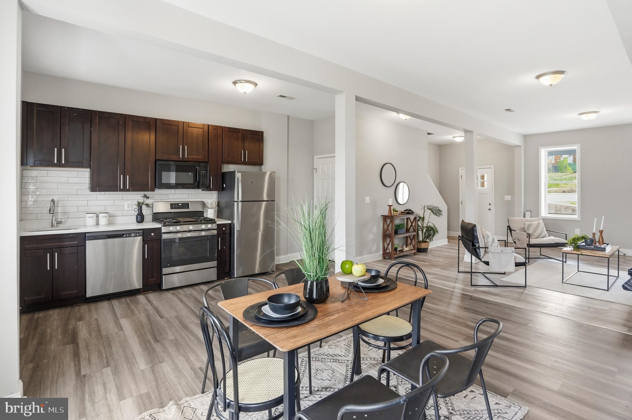 PARK CIRCLE - Residential