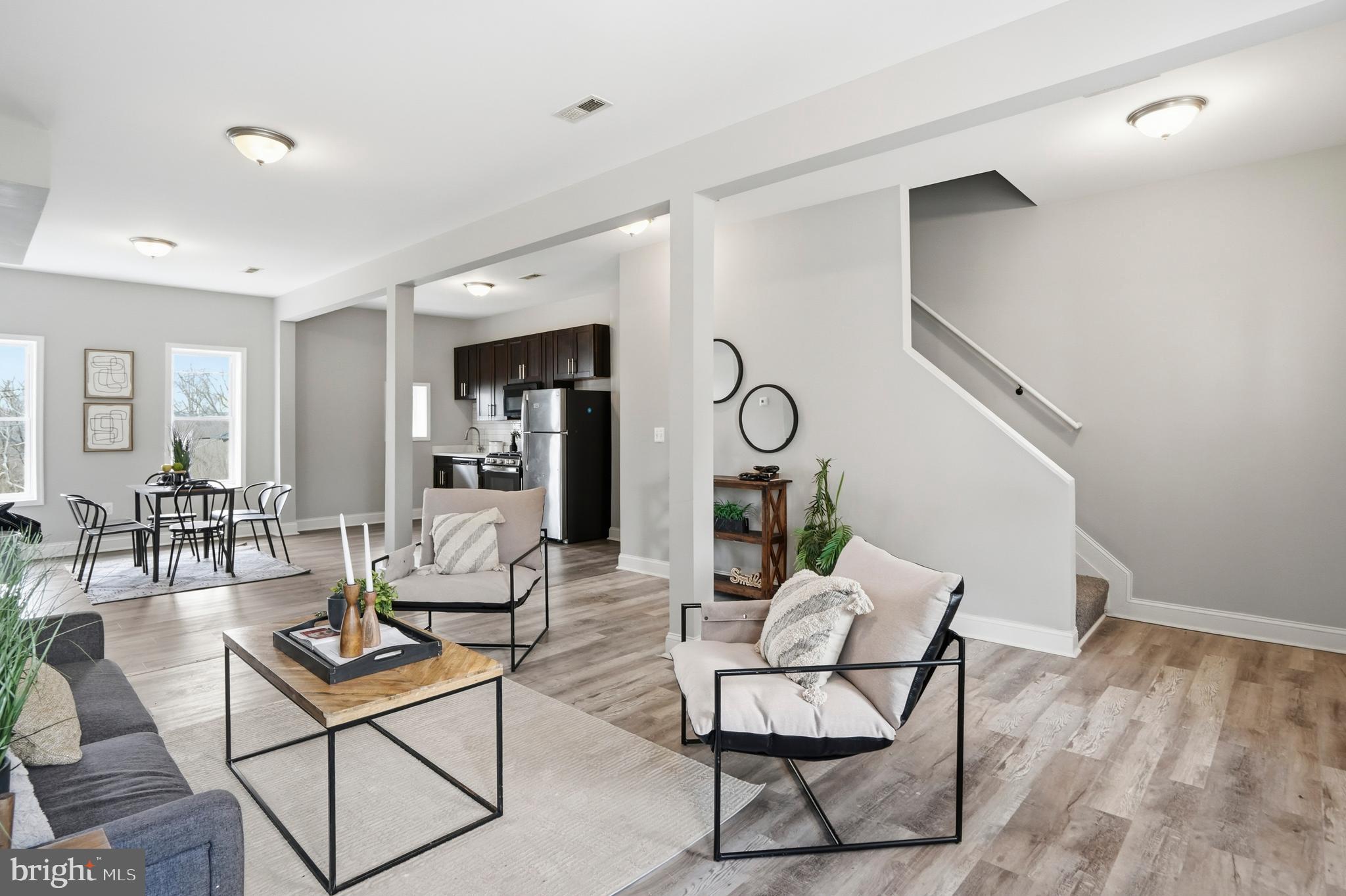 PARK CIRCLE - Residential