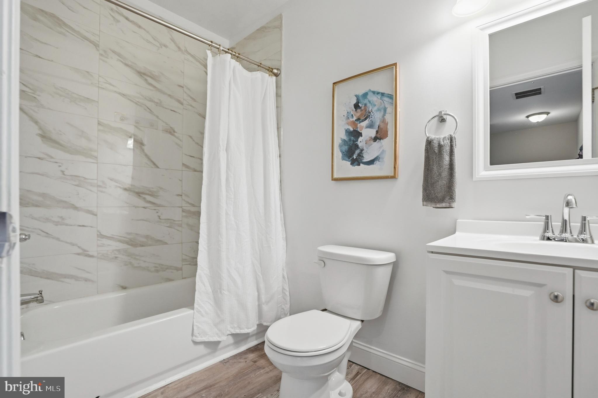 PARK CIRCLE - Residential