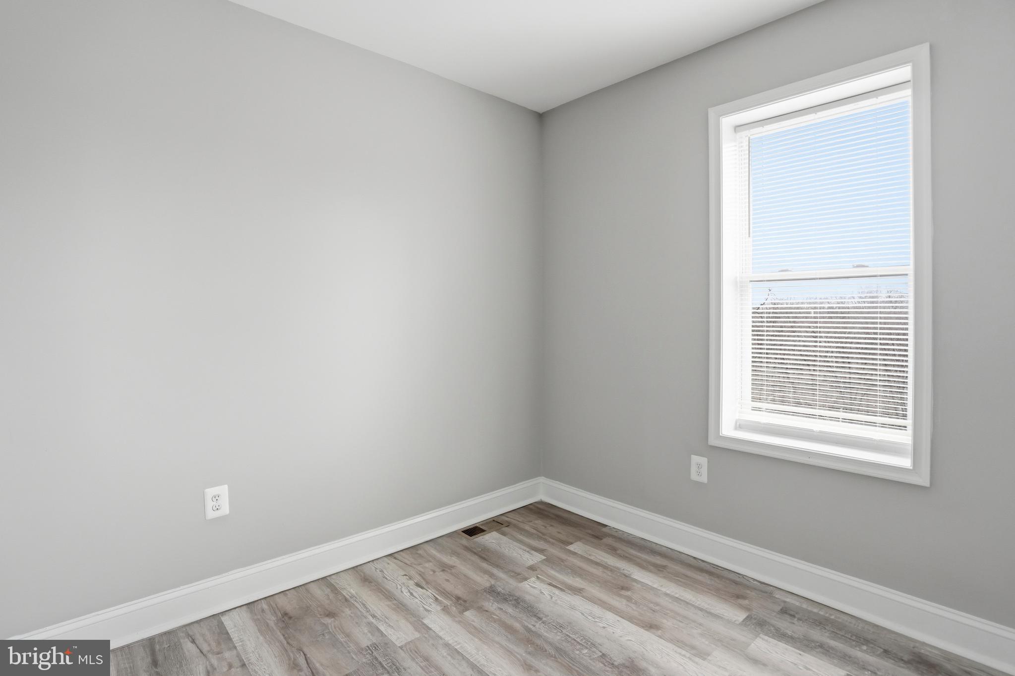 PARK CIRCLE - Residential