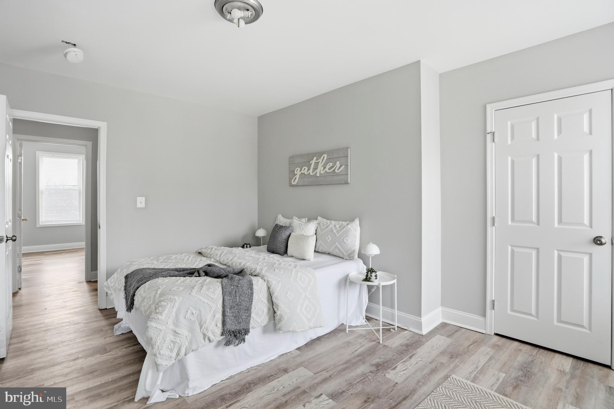 PARK CIRCLE - Residential