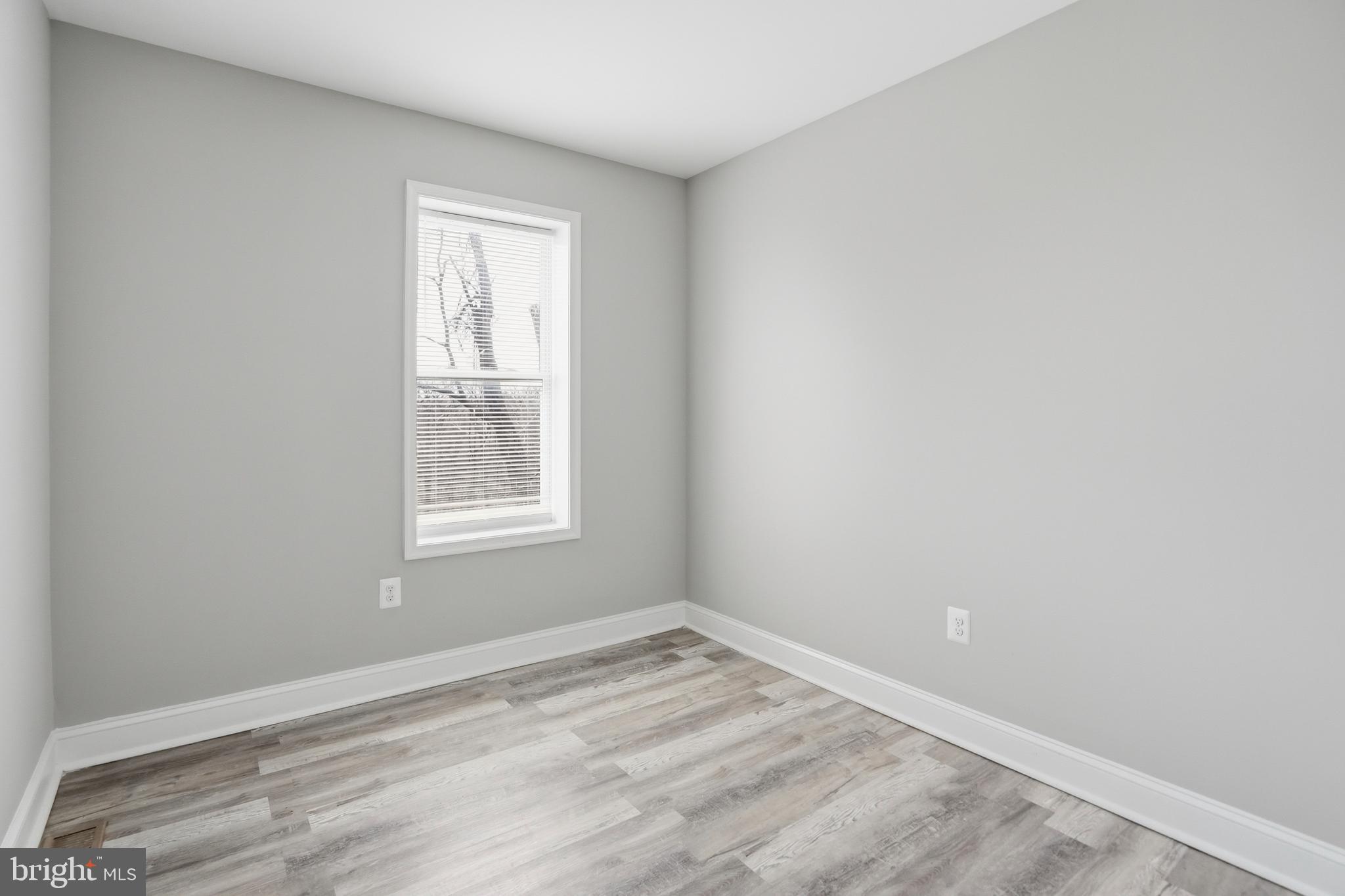 PARK CIRCLE - Residential