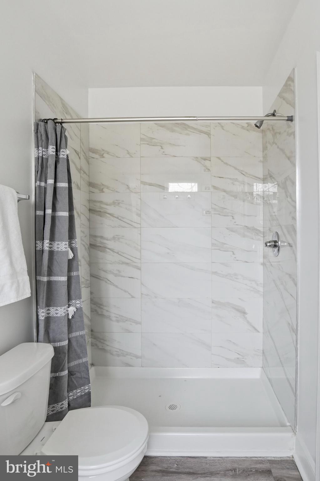 PARK CIRCLE - Residential