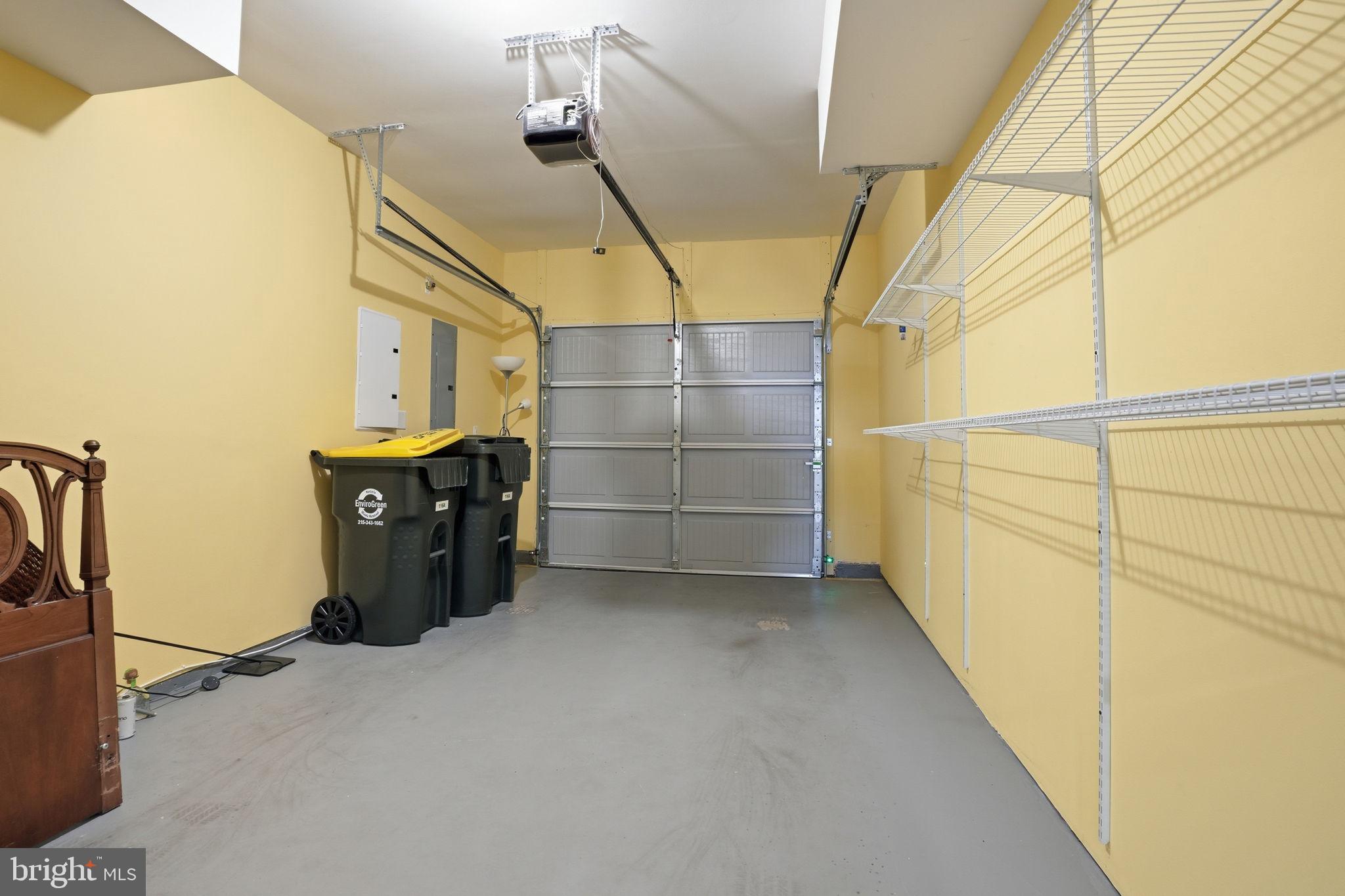 WATERSIDE - Residential