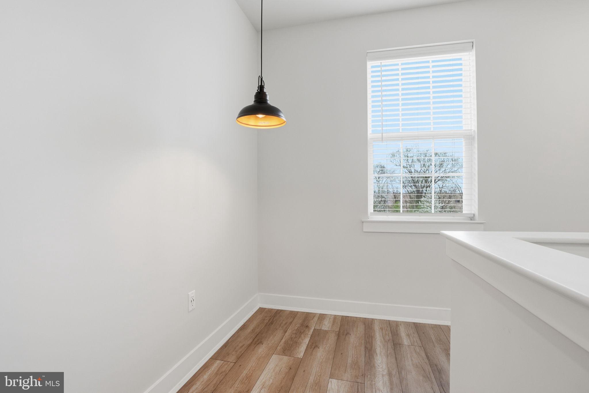 WATERSIDE - Residential