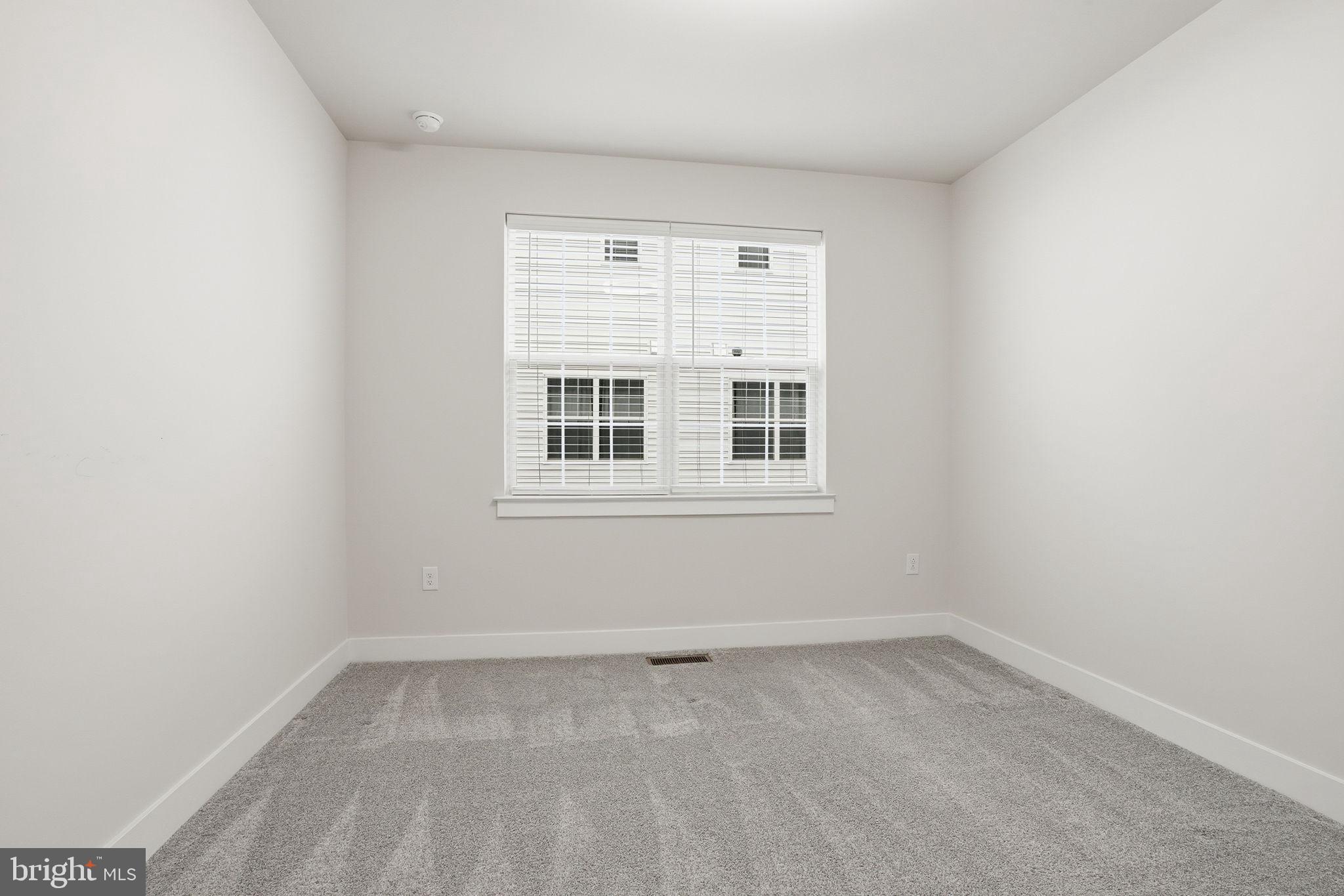 WATERSIDE - Residential