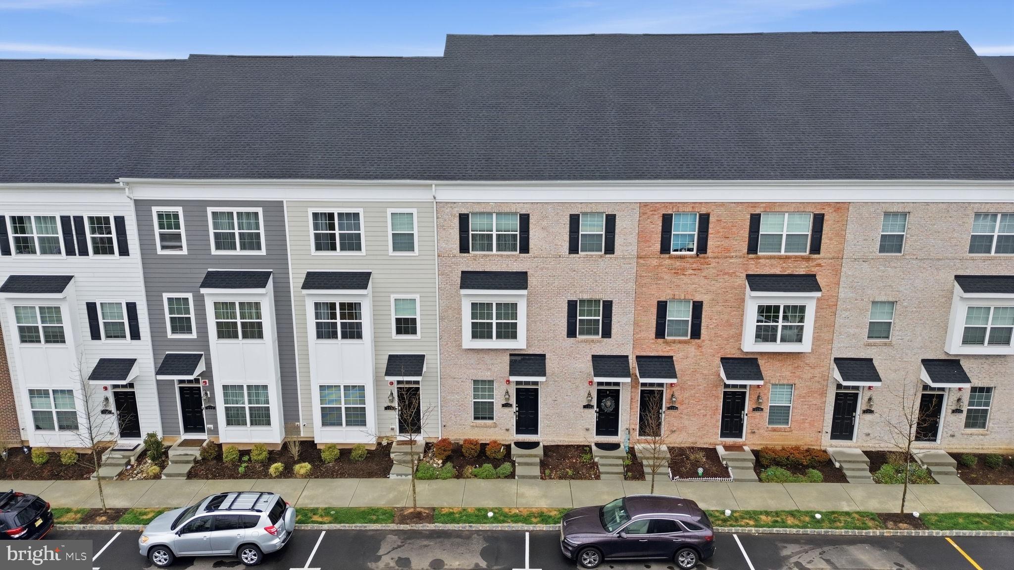 WATERSIDE - Residential