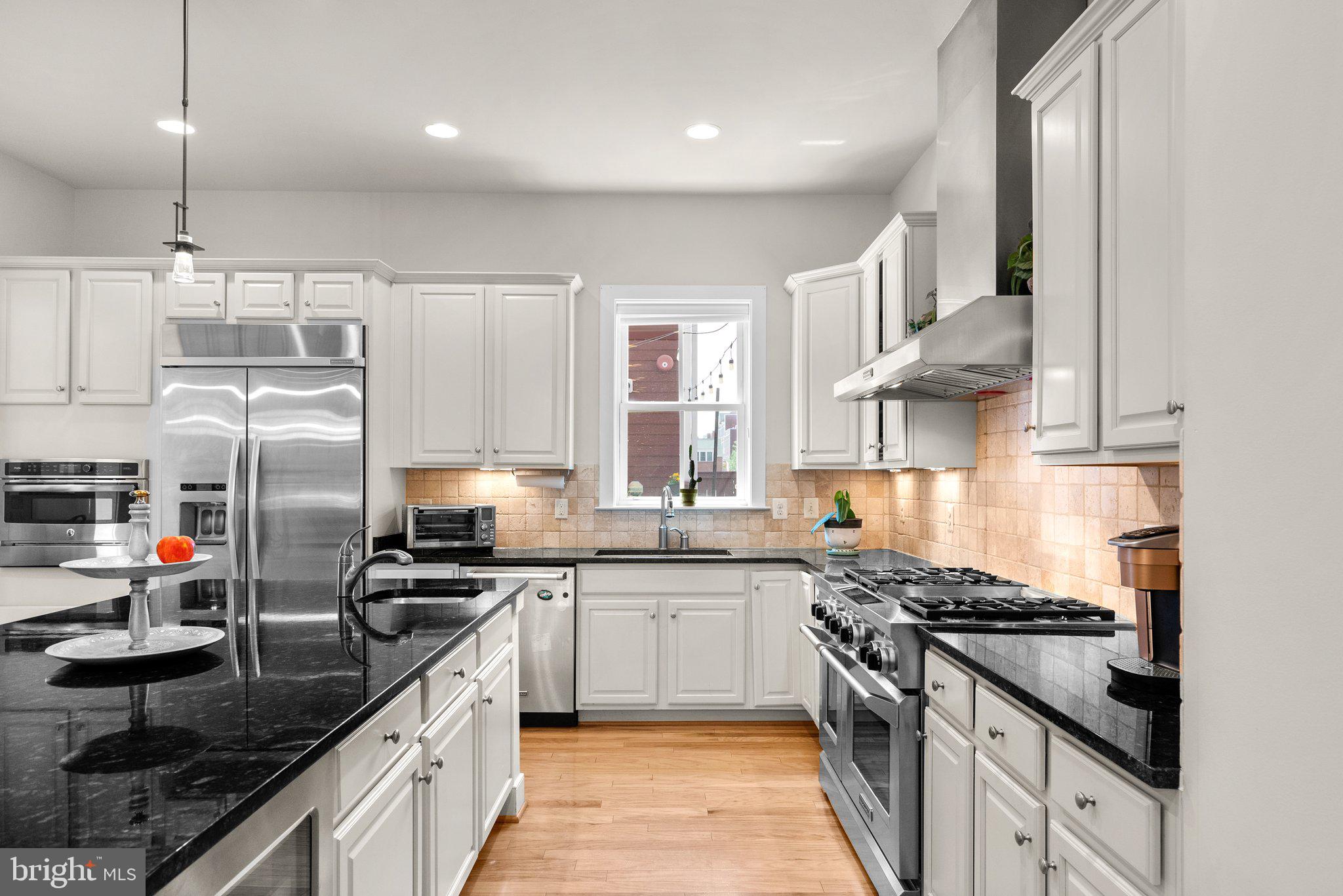 POTOMAC YARD - Residential Lease