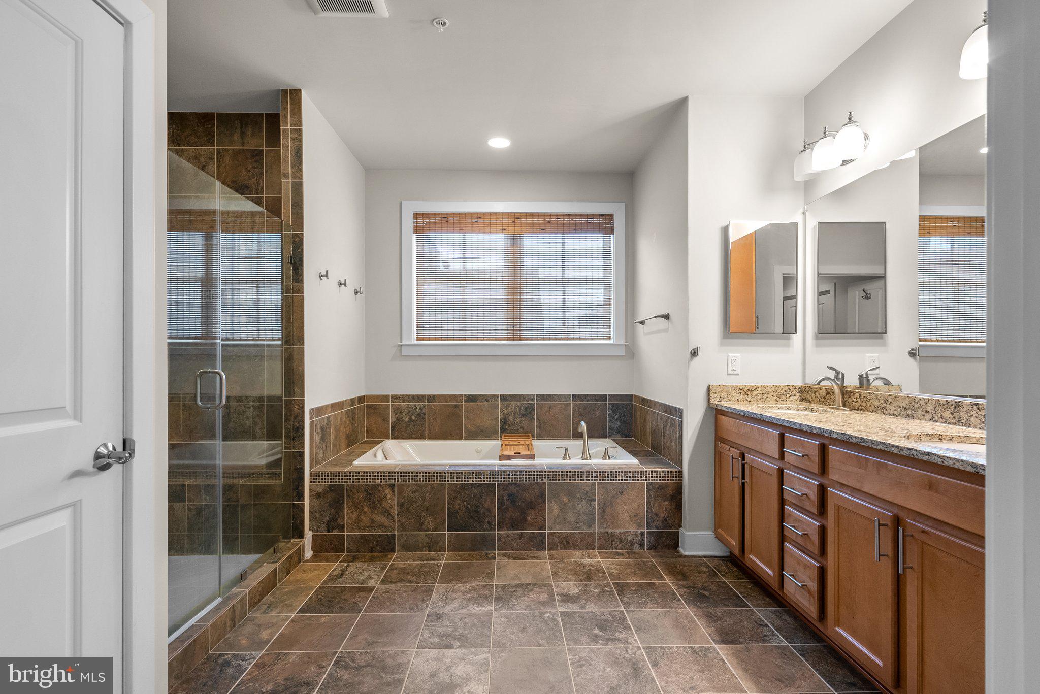 POTOMAC YARD - Residential Lease