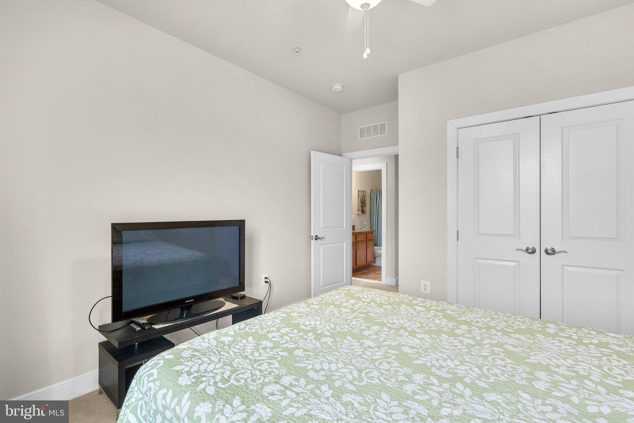 POTOMAC YARD - Residential Lease