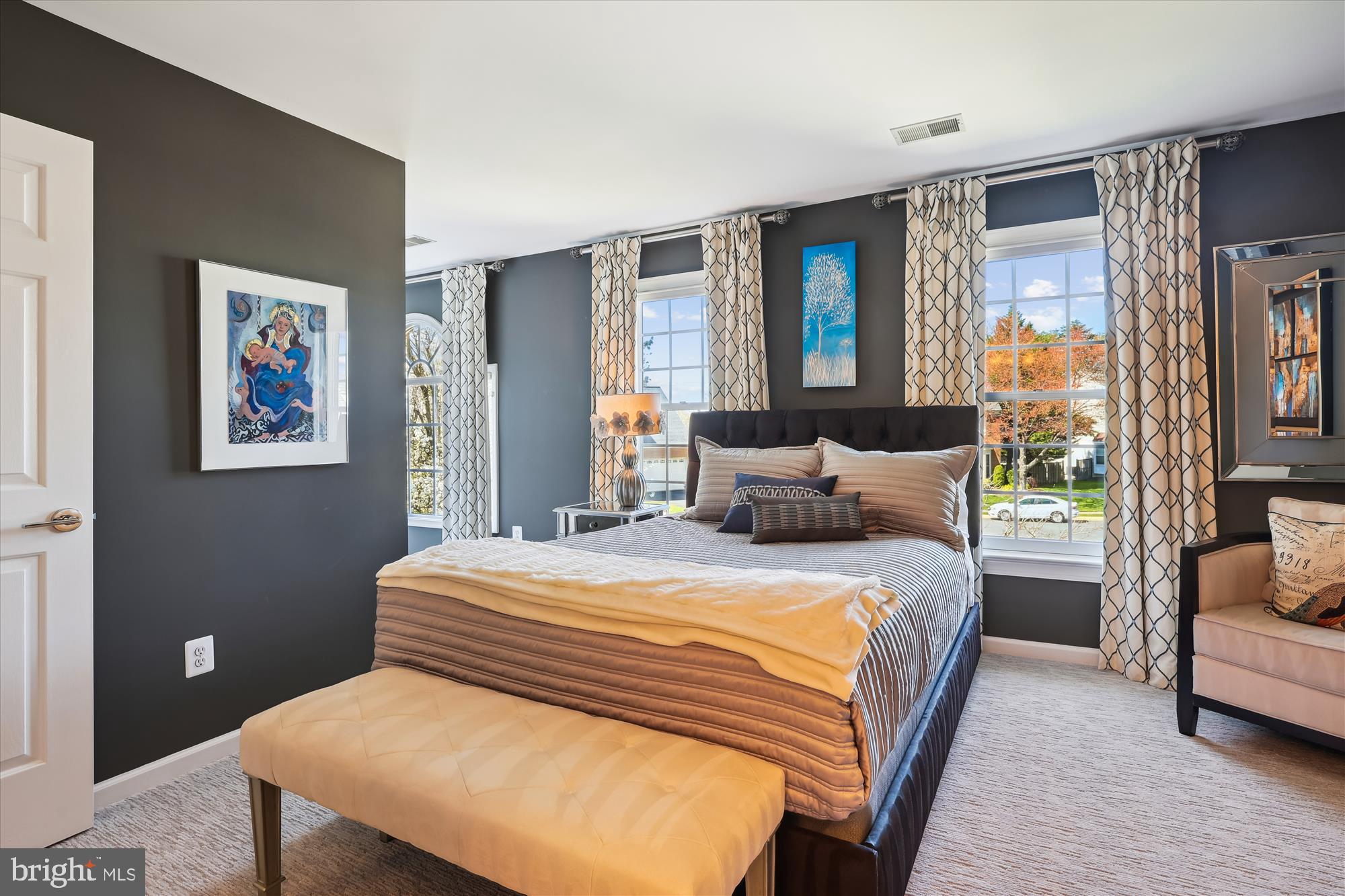 ISLAND CREEK - Residential