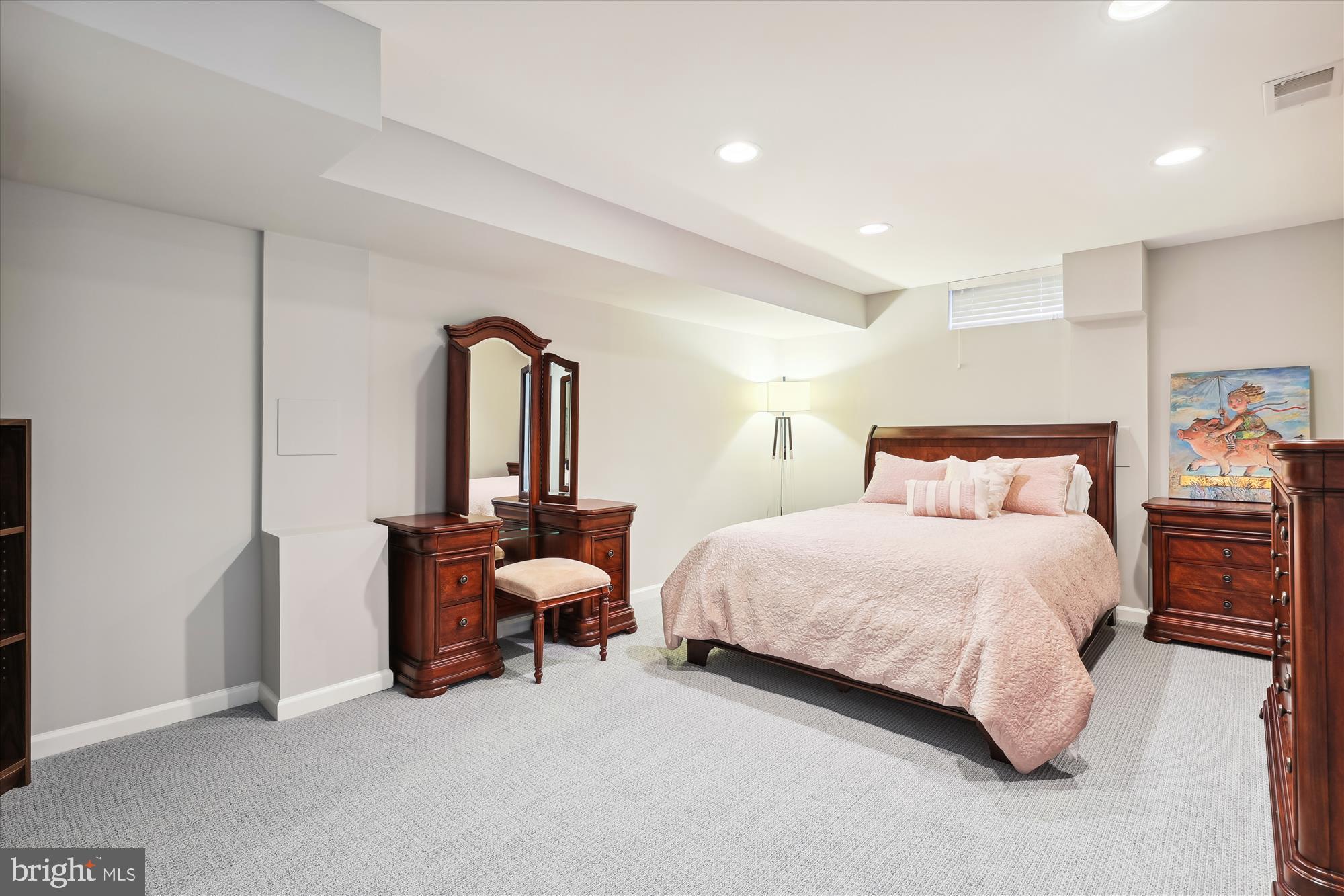 ISLAND CREEK - Residential