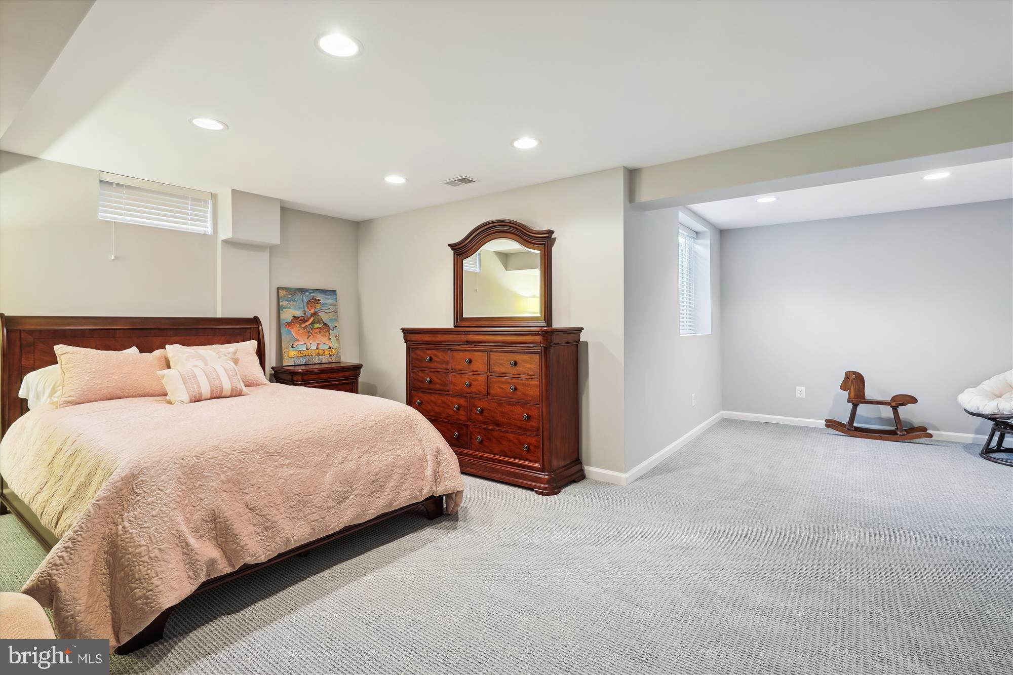 ISLAND CREEK - Residential