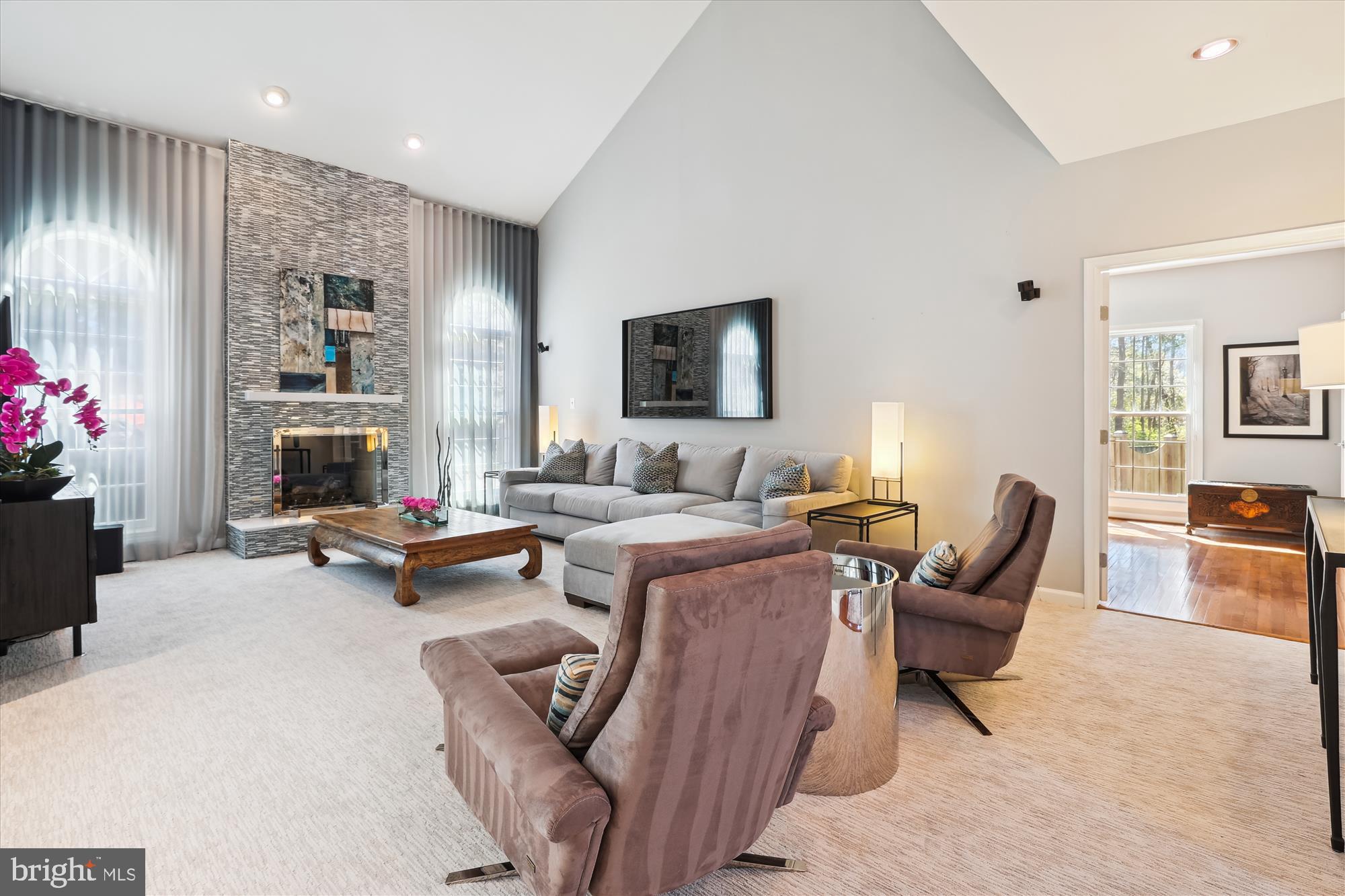 ISLAND CREEK - Residential