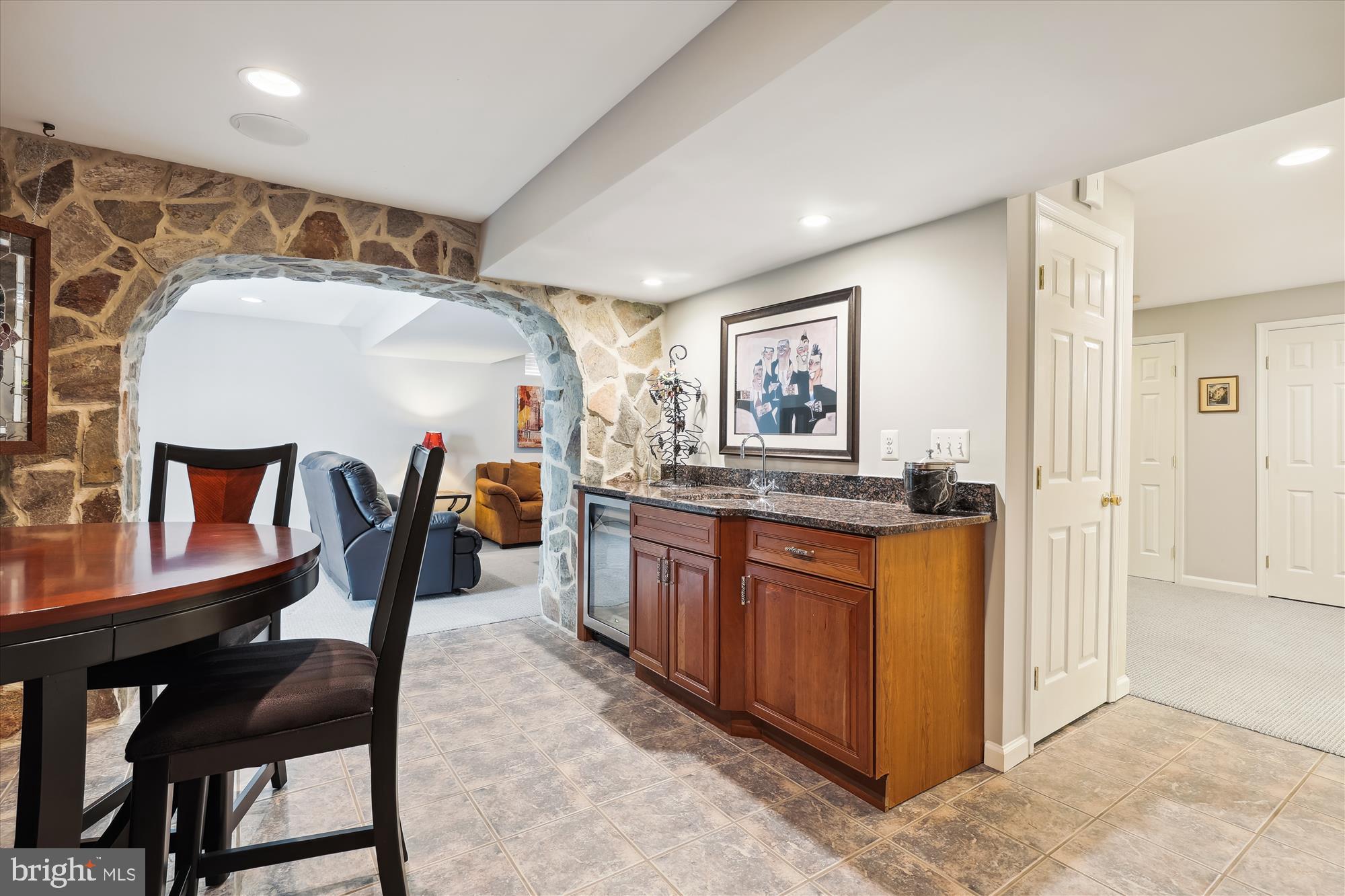 ISLAND CREEK - Residential