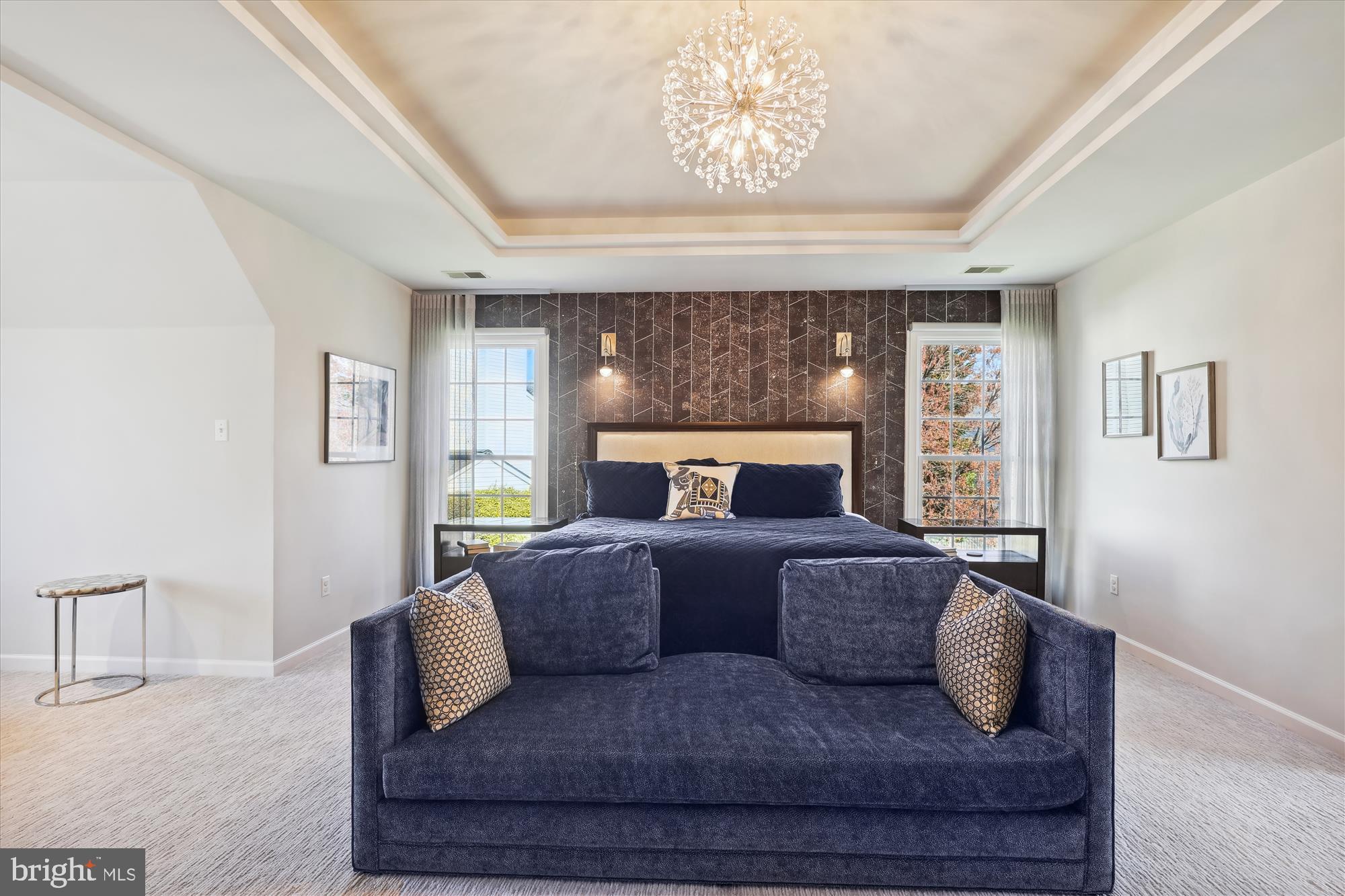 ISLAND CREEK - Residential