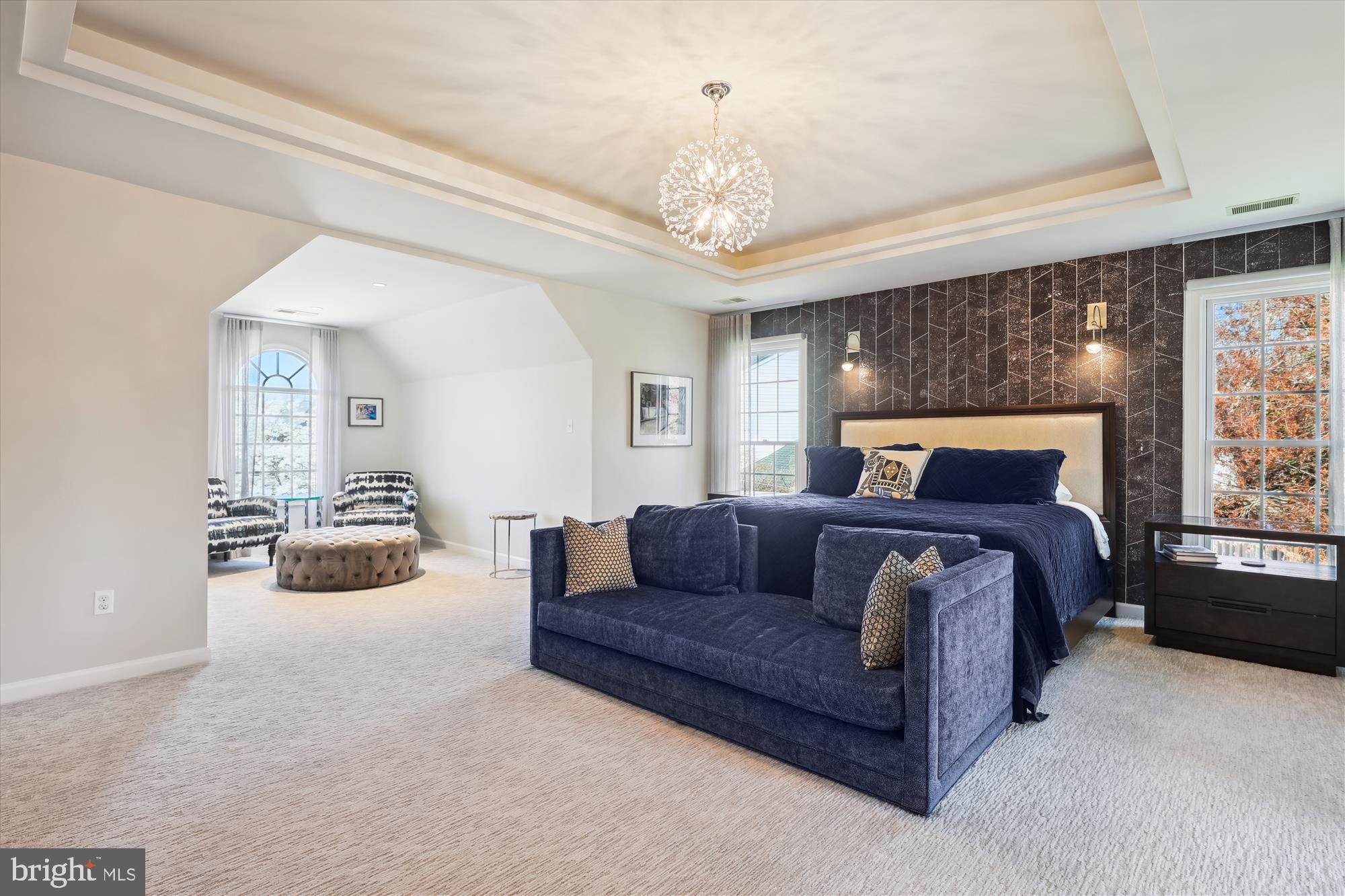 ISLAND CREEK - Residential