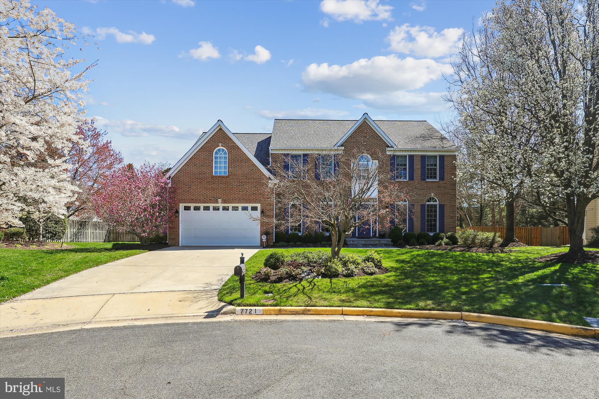 ISLAND CREEK - Residential