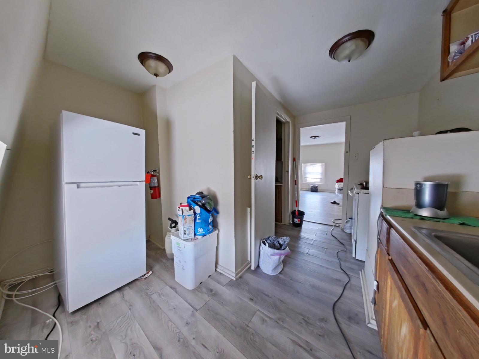 FRANKFORD - Commercial Sale