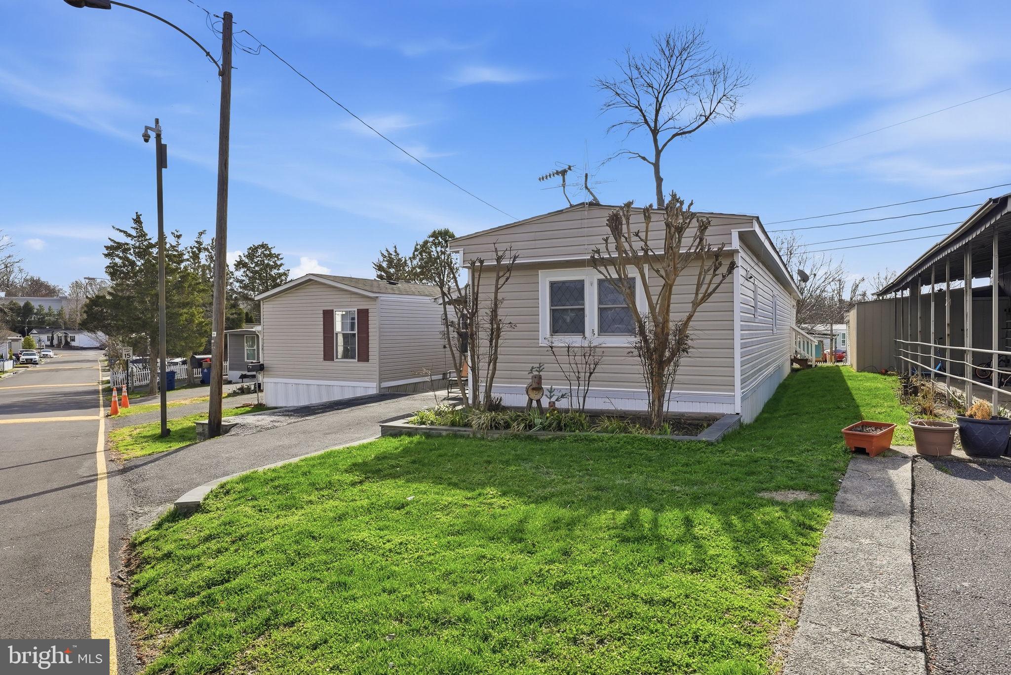 WAPLES MOBILE HOME PARK - Residential