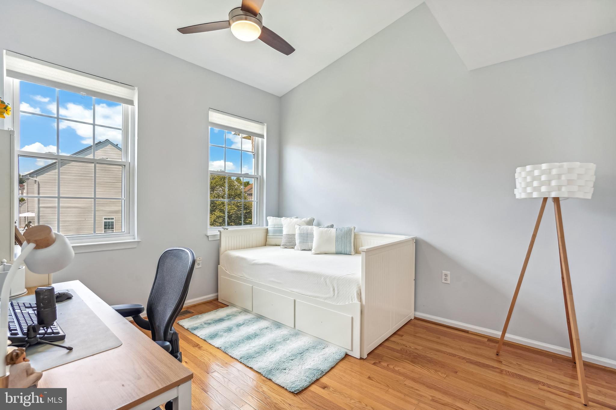 BRYARTON - Residential