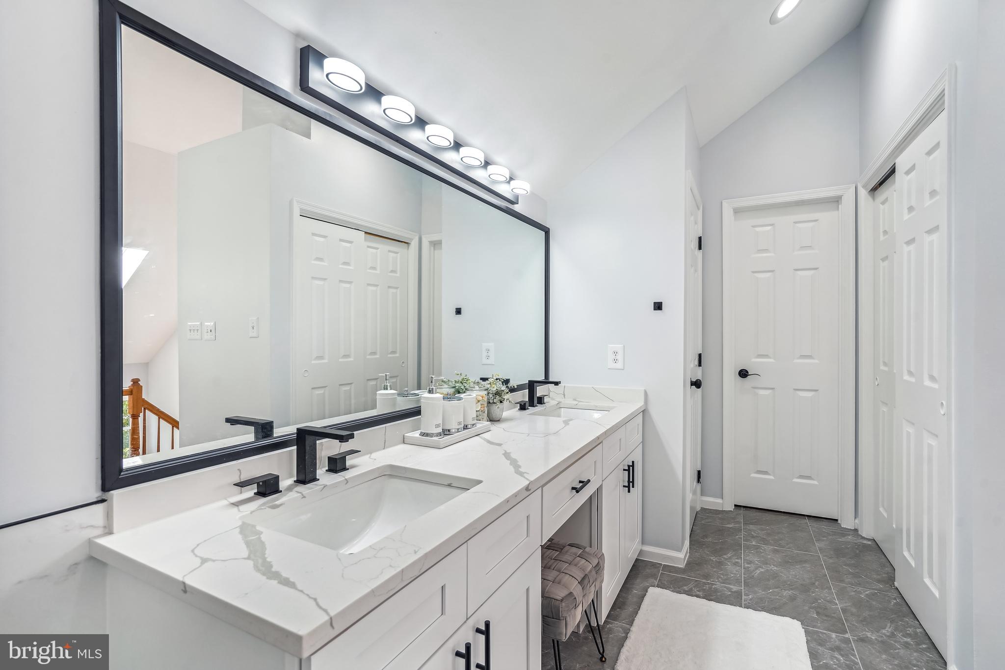 BRYARTON - Residential