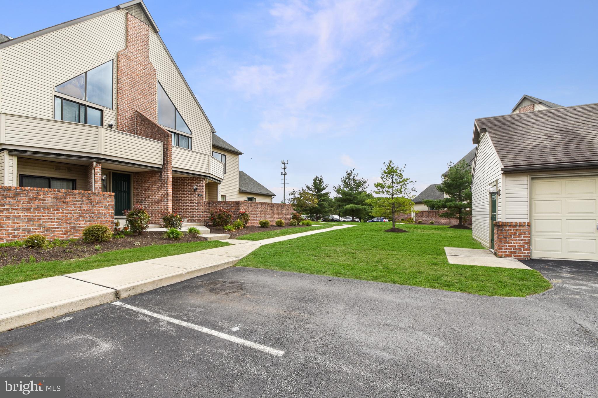 CHERRINGTON - Residential