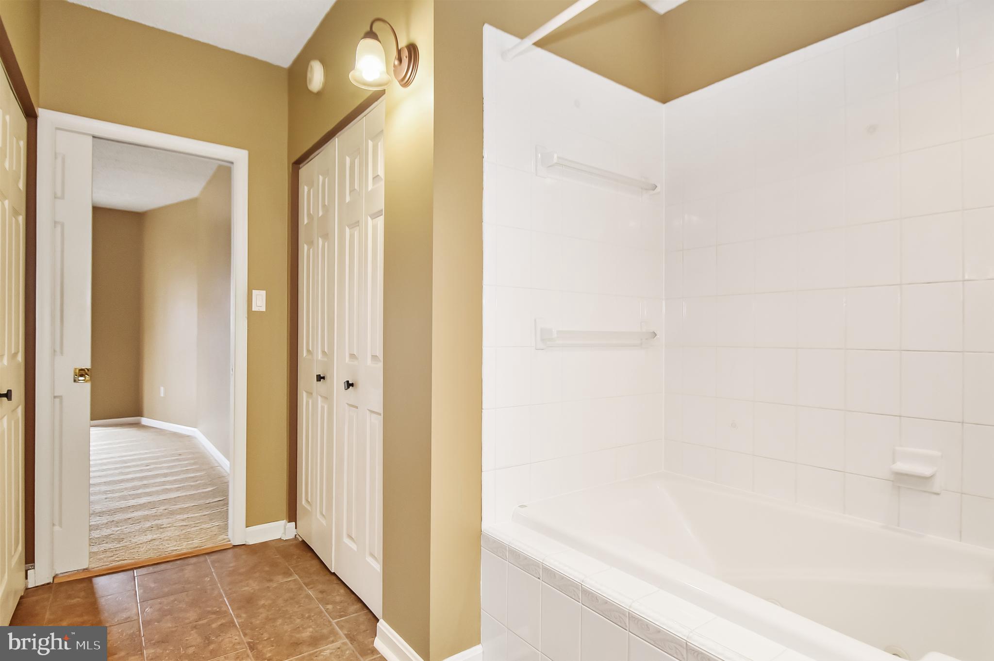 CHERRINGTON - Residential