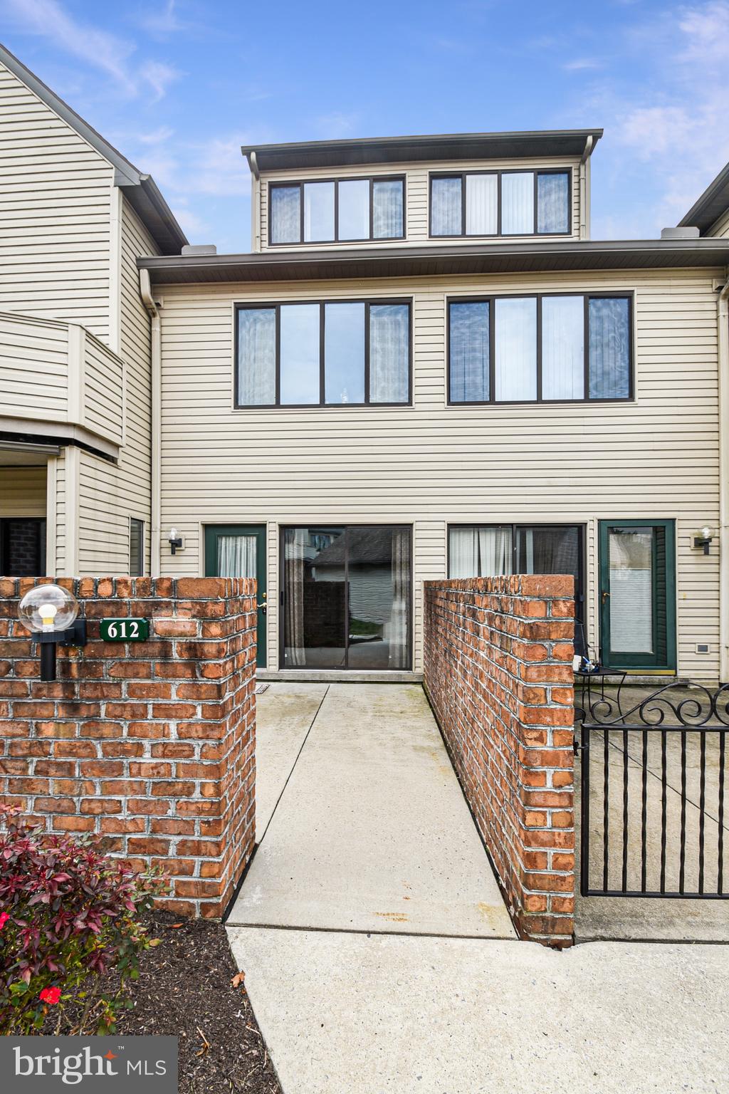 CHERRINGTON - Residential