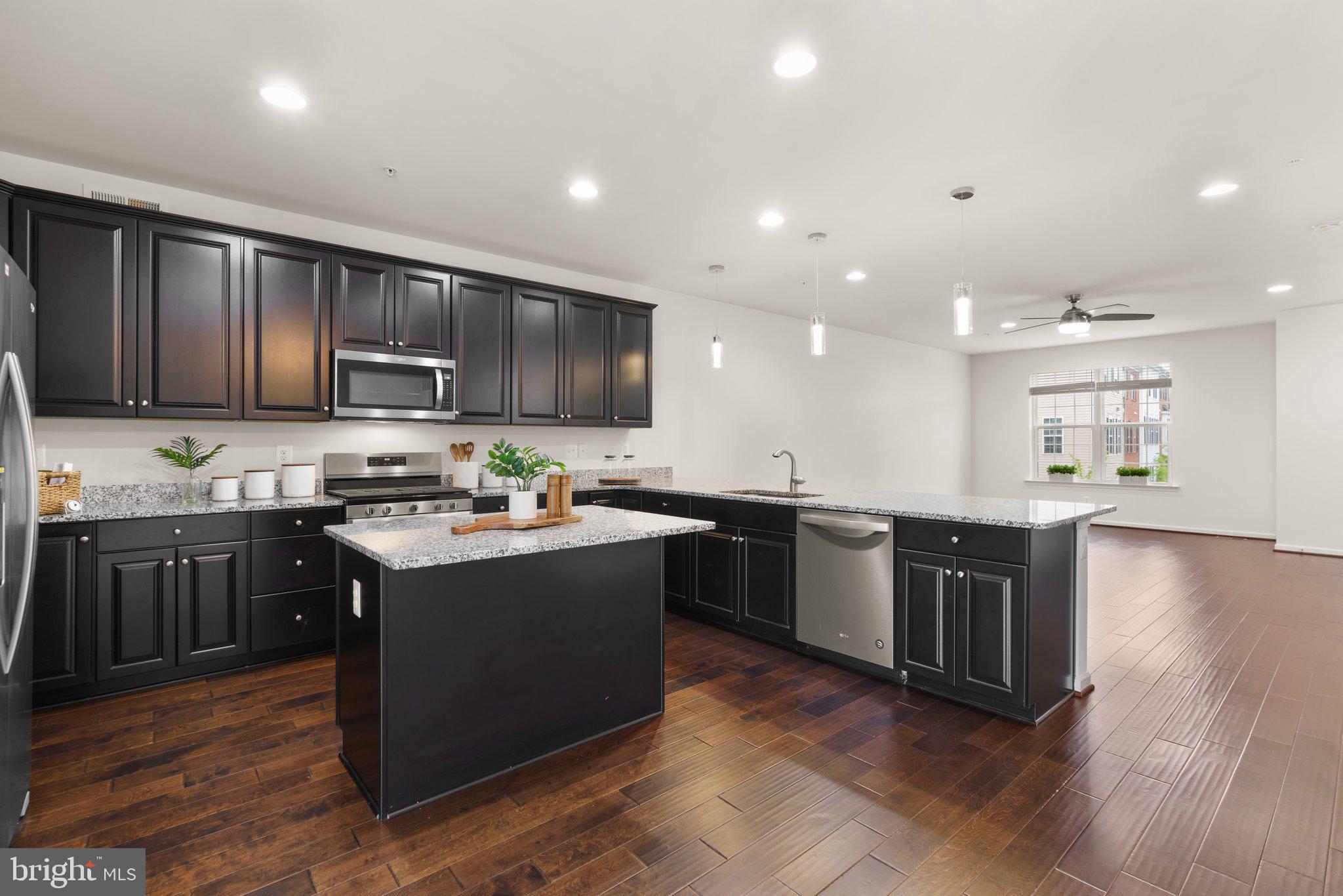 MORRIS PLACE - Residential Lease