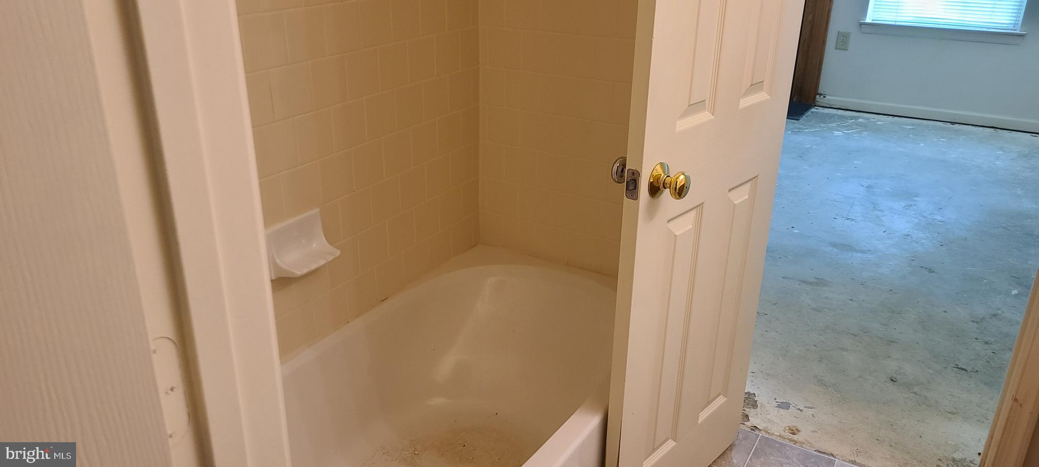 CROFTON VILLAGE - Residential