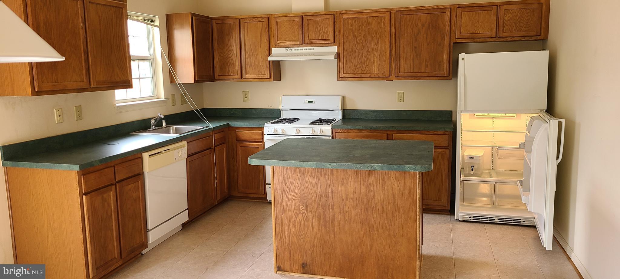 CROFTON VILLAGE - Residential