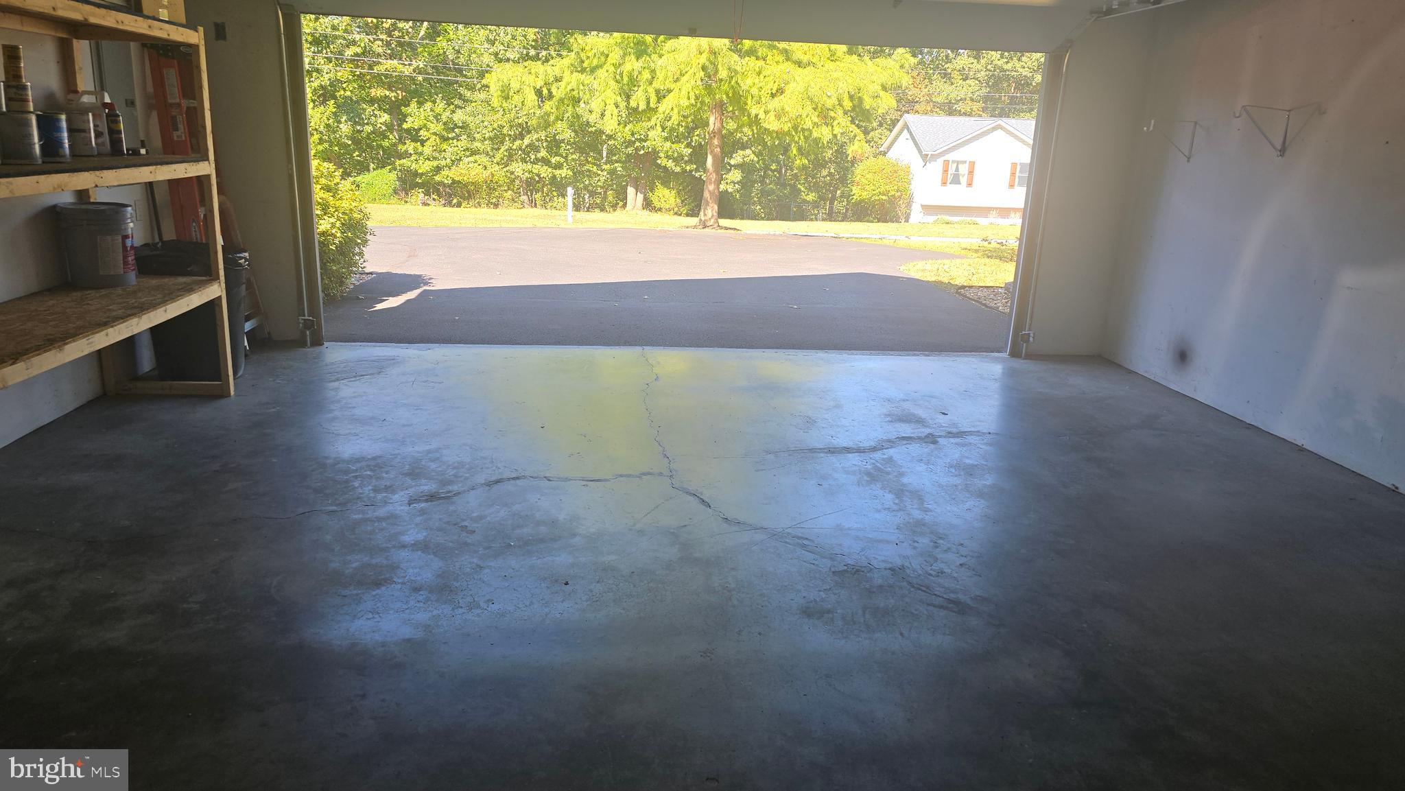 FOXCREST MANOR - Residential