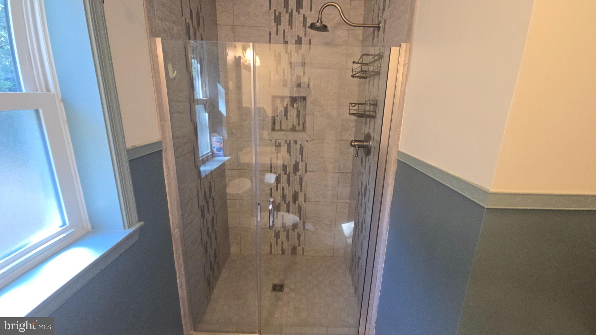 FOXCREST MANOR - Residential