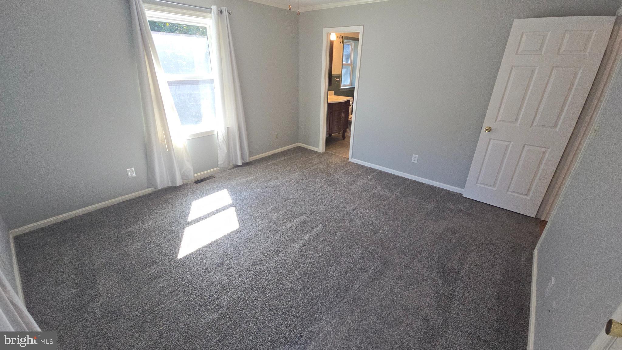 FOXCREST MANOR - Residential