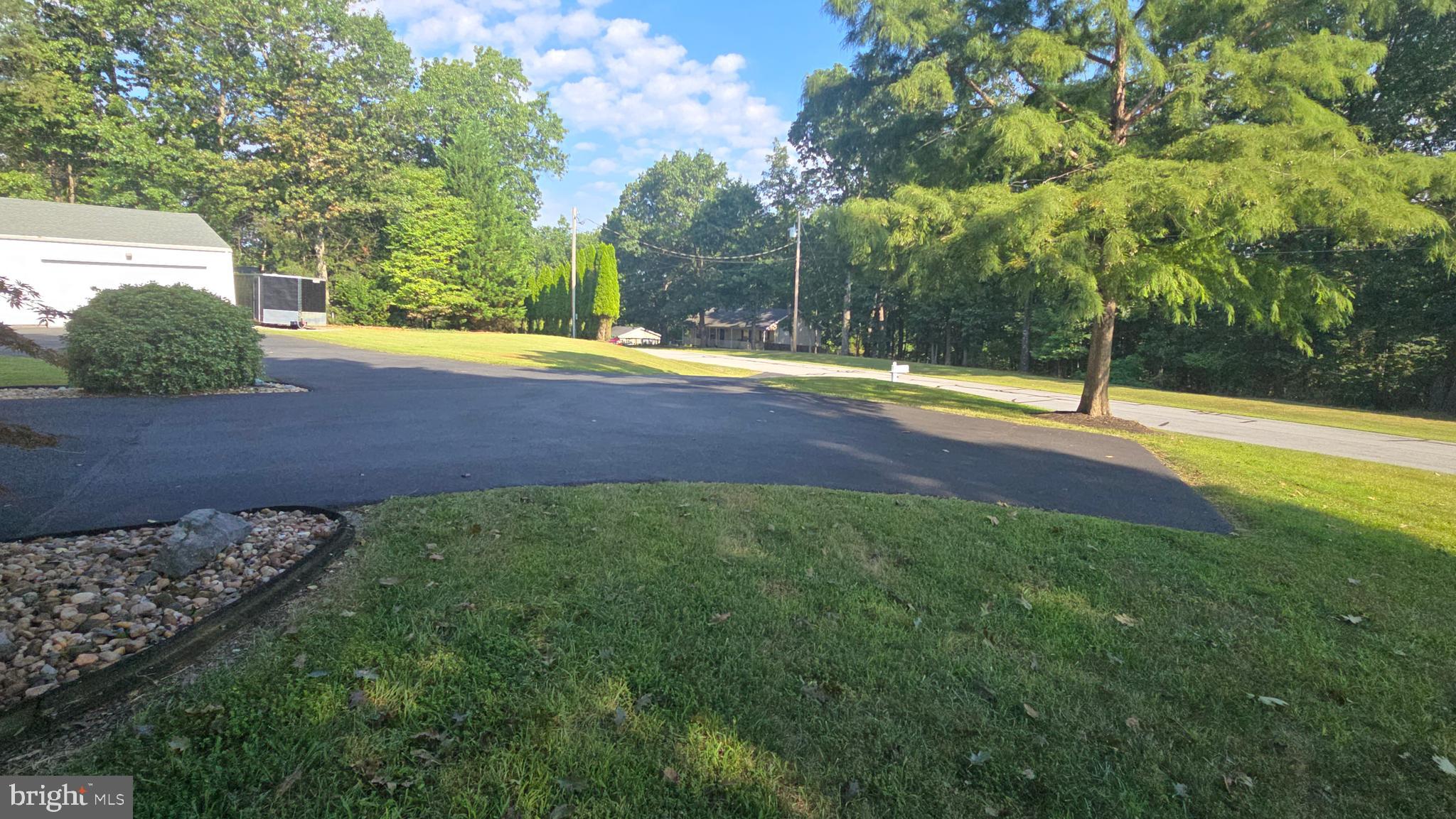 FOXCREST MANOR - Residential