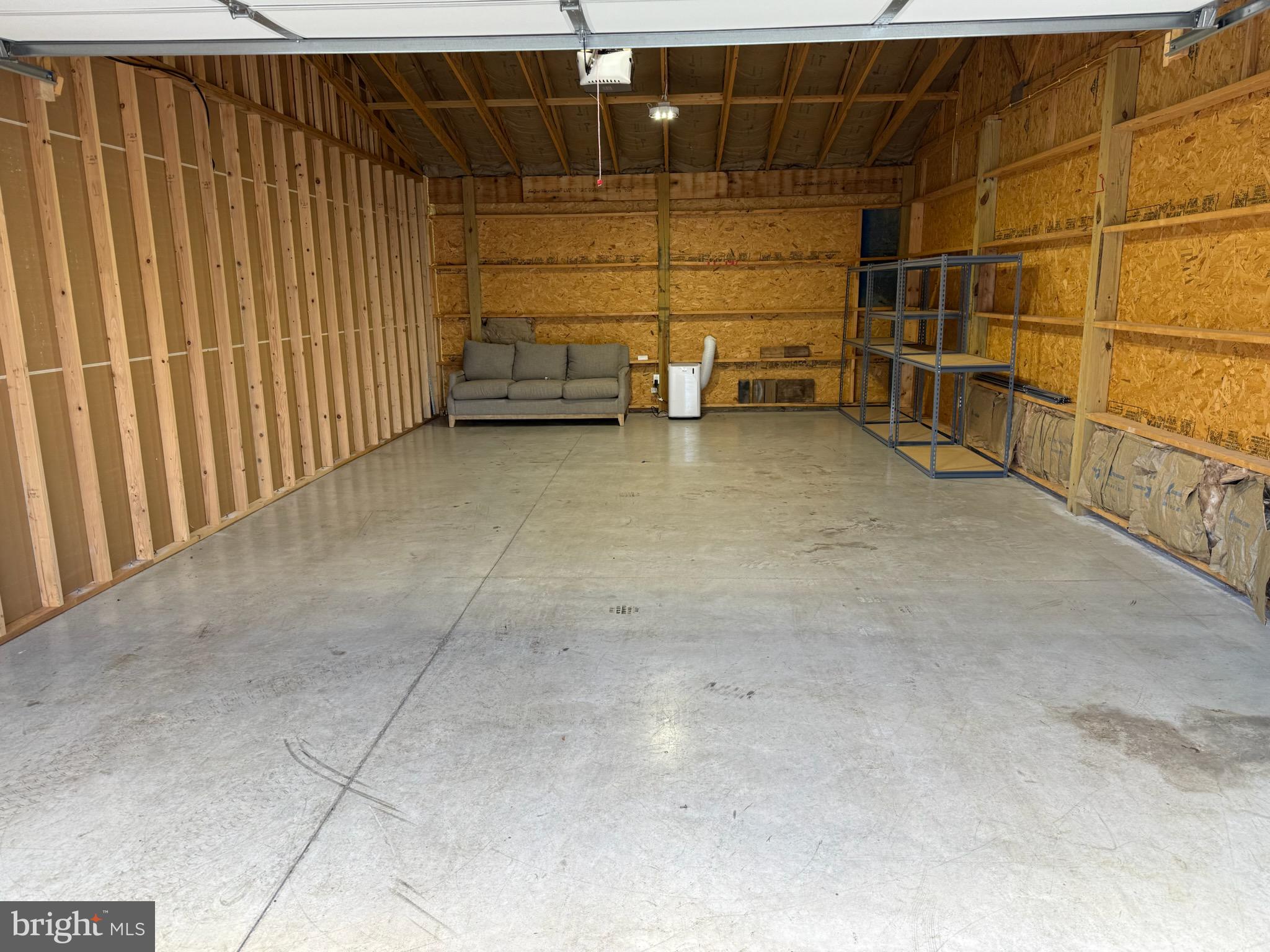 FOXCREST MANOR - Residential