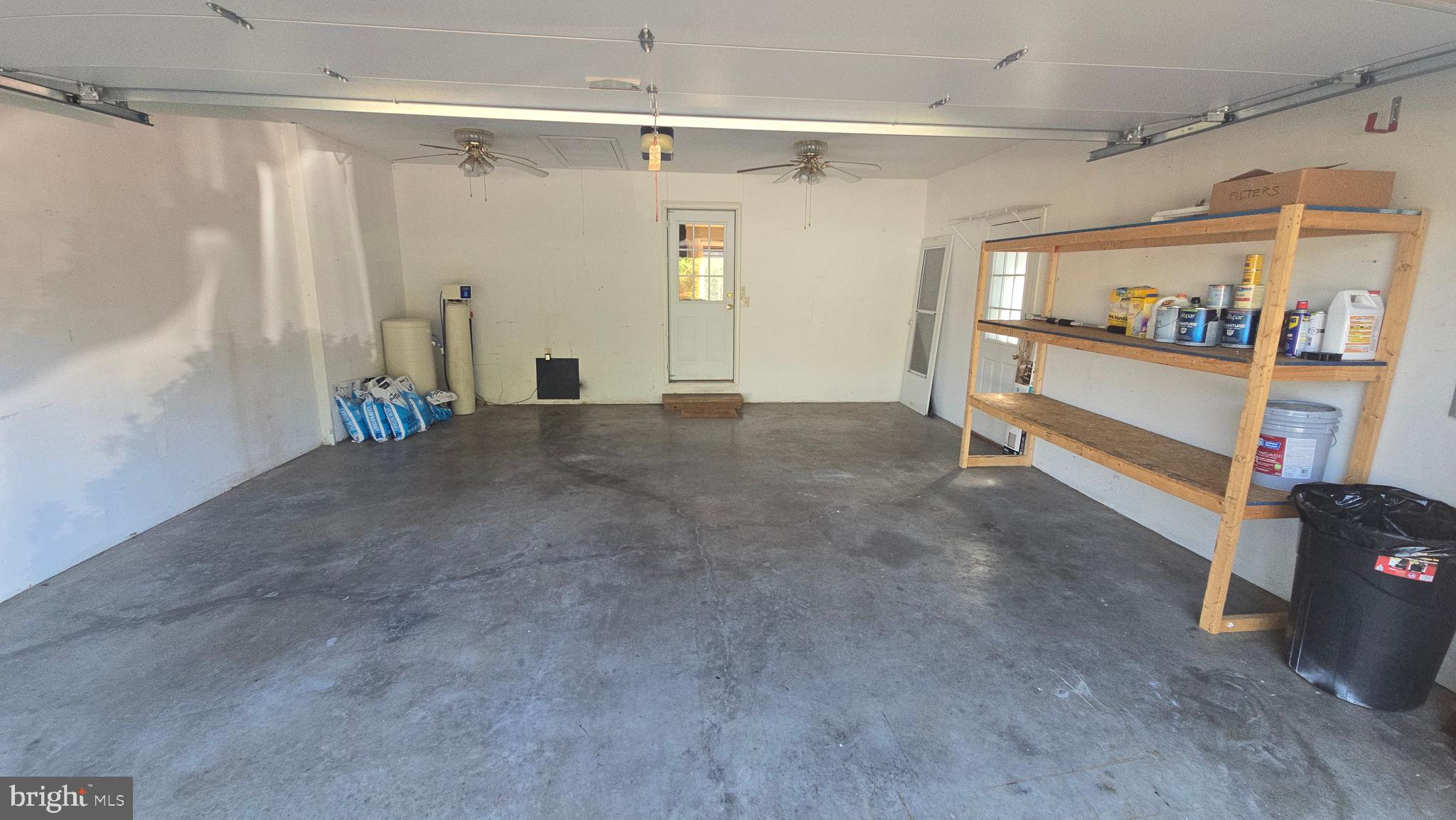 FOXCREST MANOR - Residential