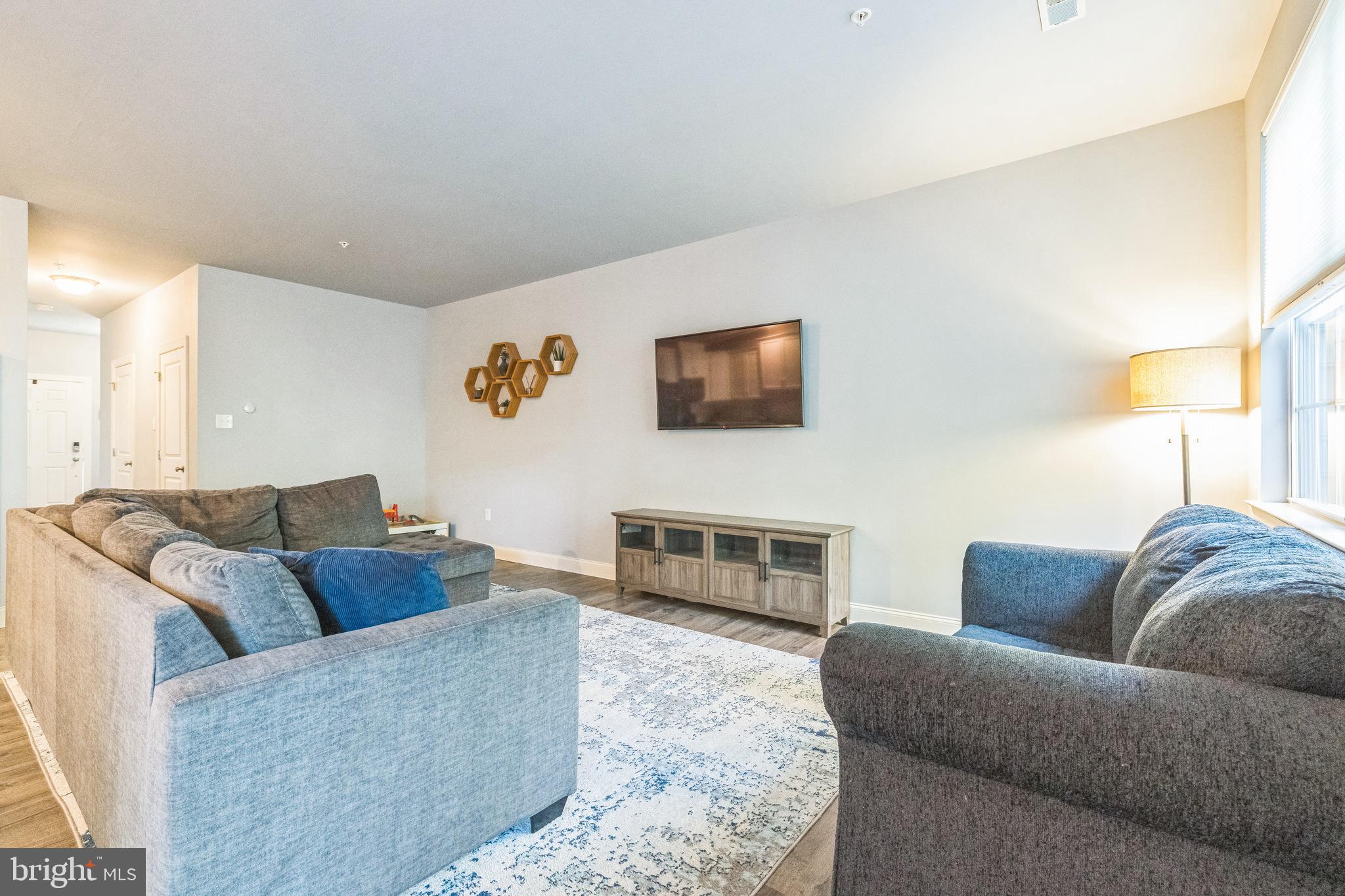 315 W HAMLIN AVENUE