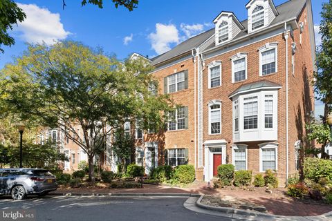 150 MARTIN LANE ALEXANDRIA VA 22304