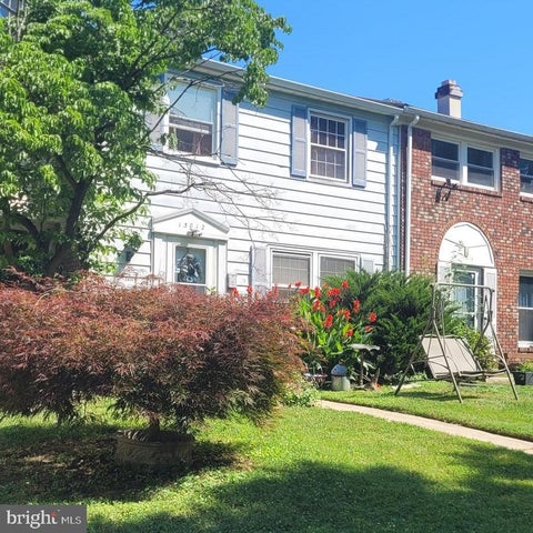 Townhouse For Sale - 13012 Midsummer Lane<br/> BOWIE, MD 20715